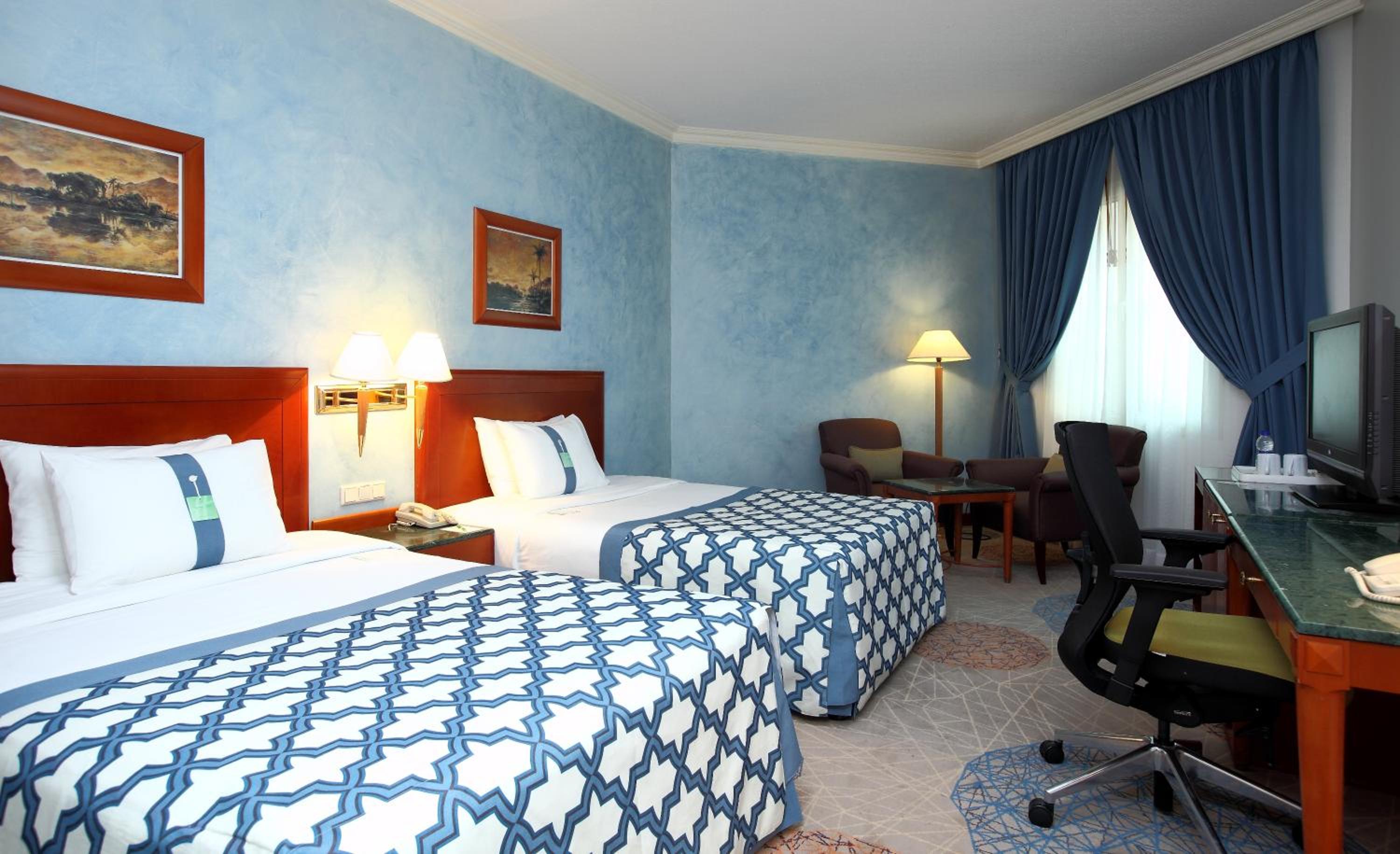 Standard Twin Room - Photo 7