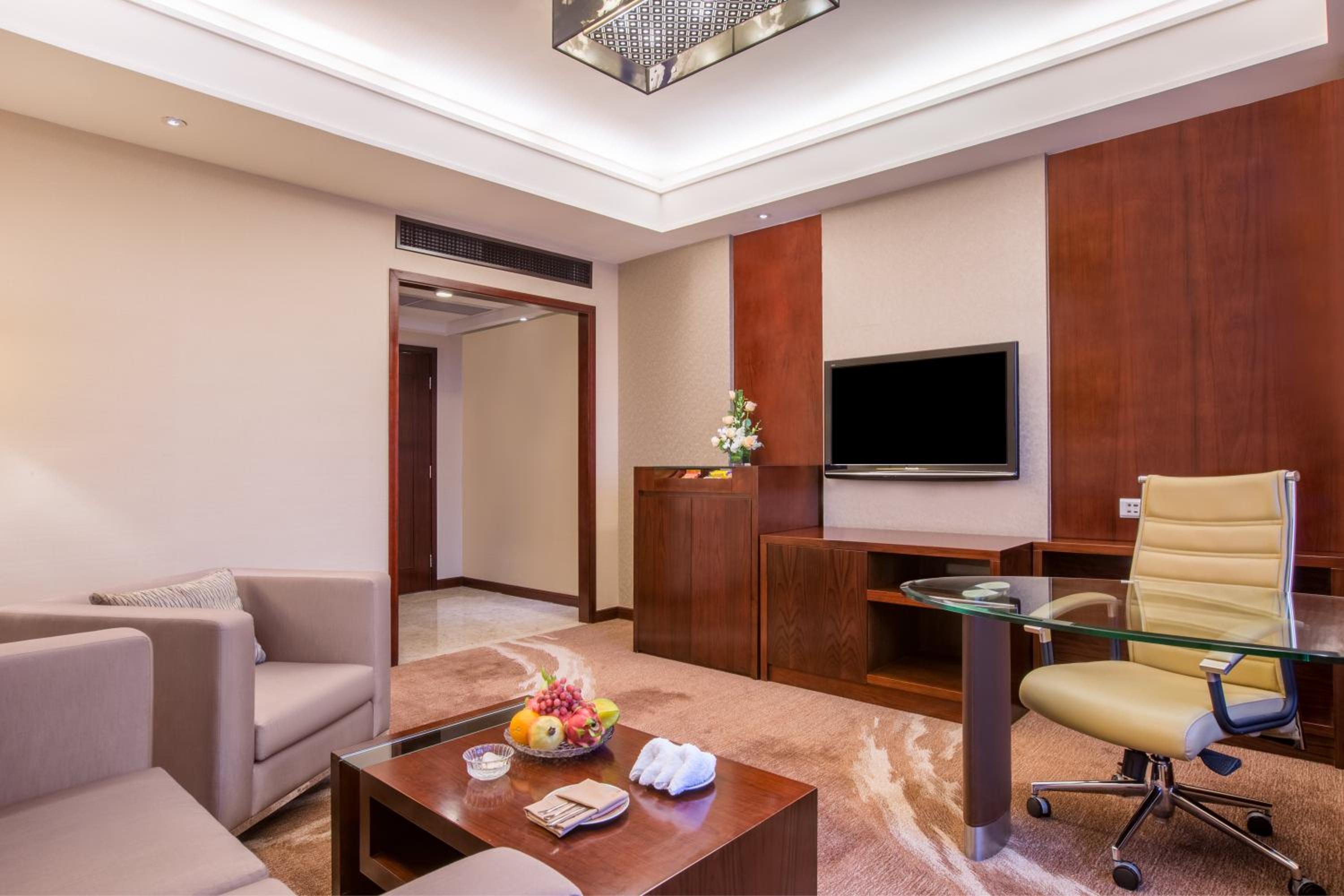 1King One-Bedroom Suite Club FL Lounge Access photo 3