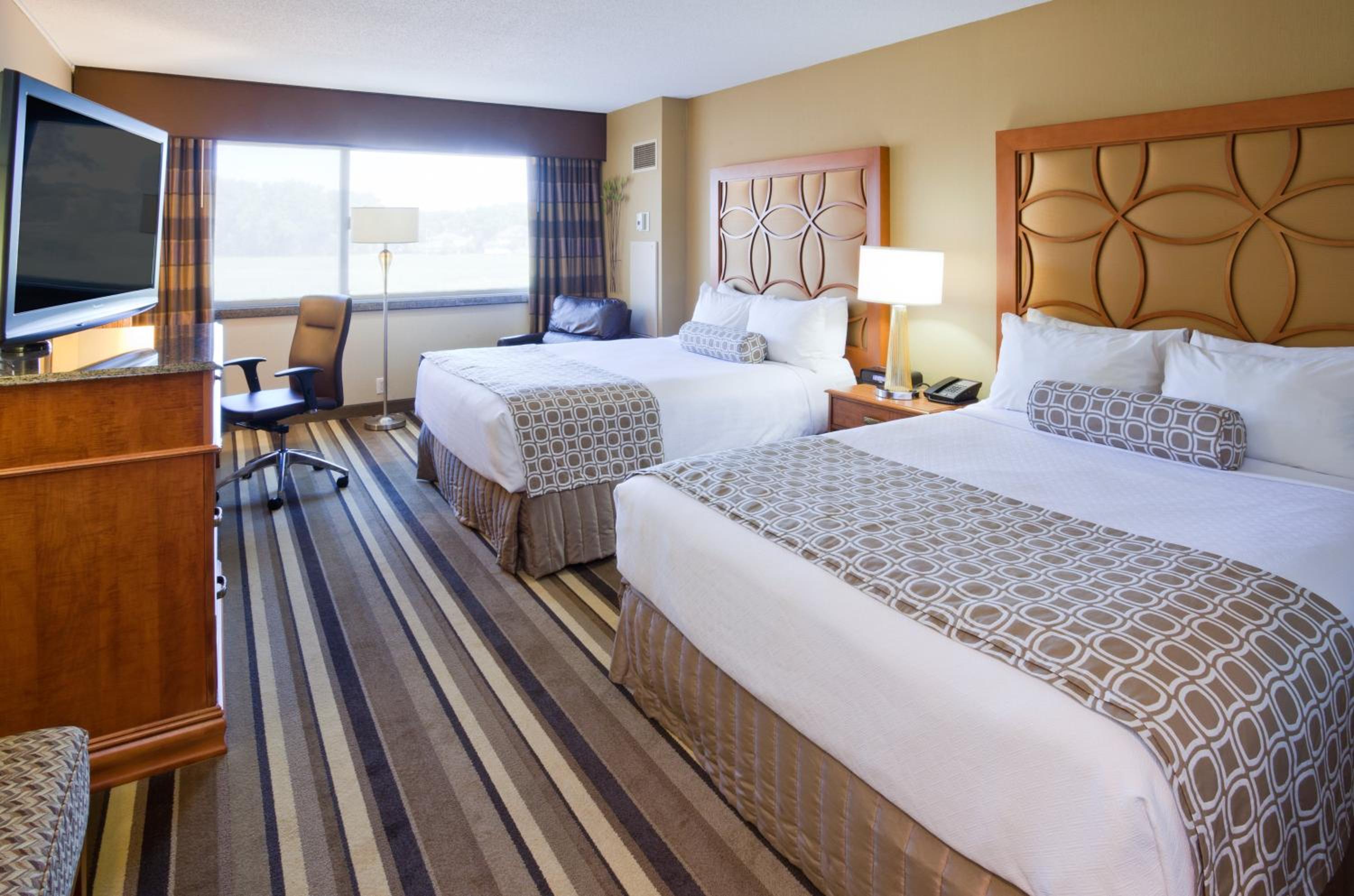 Premium Queen Room with Two Queen Beds photo 1