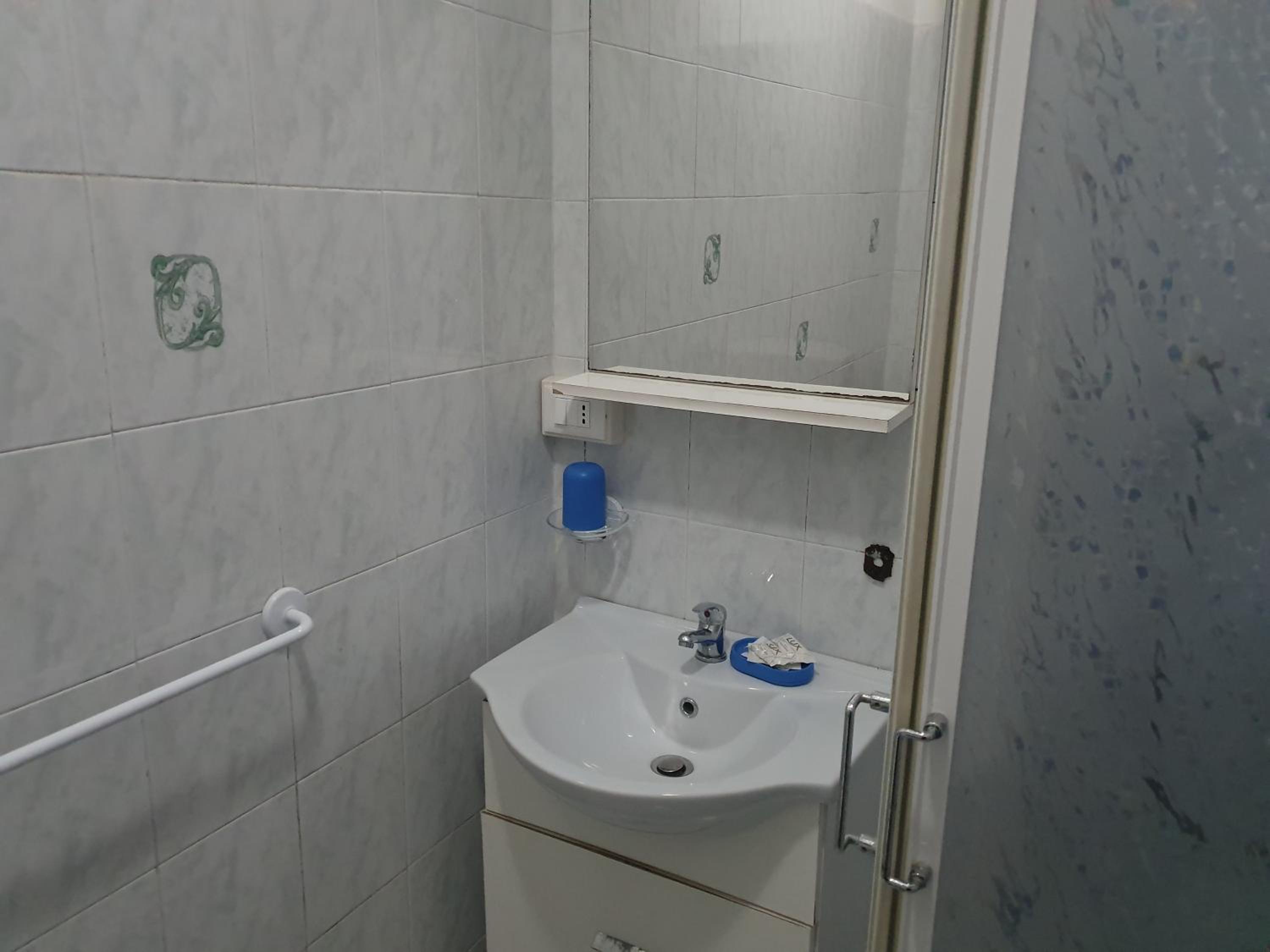 Economy Double Room photo 2