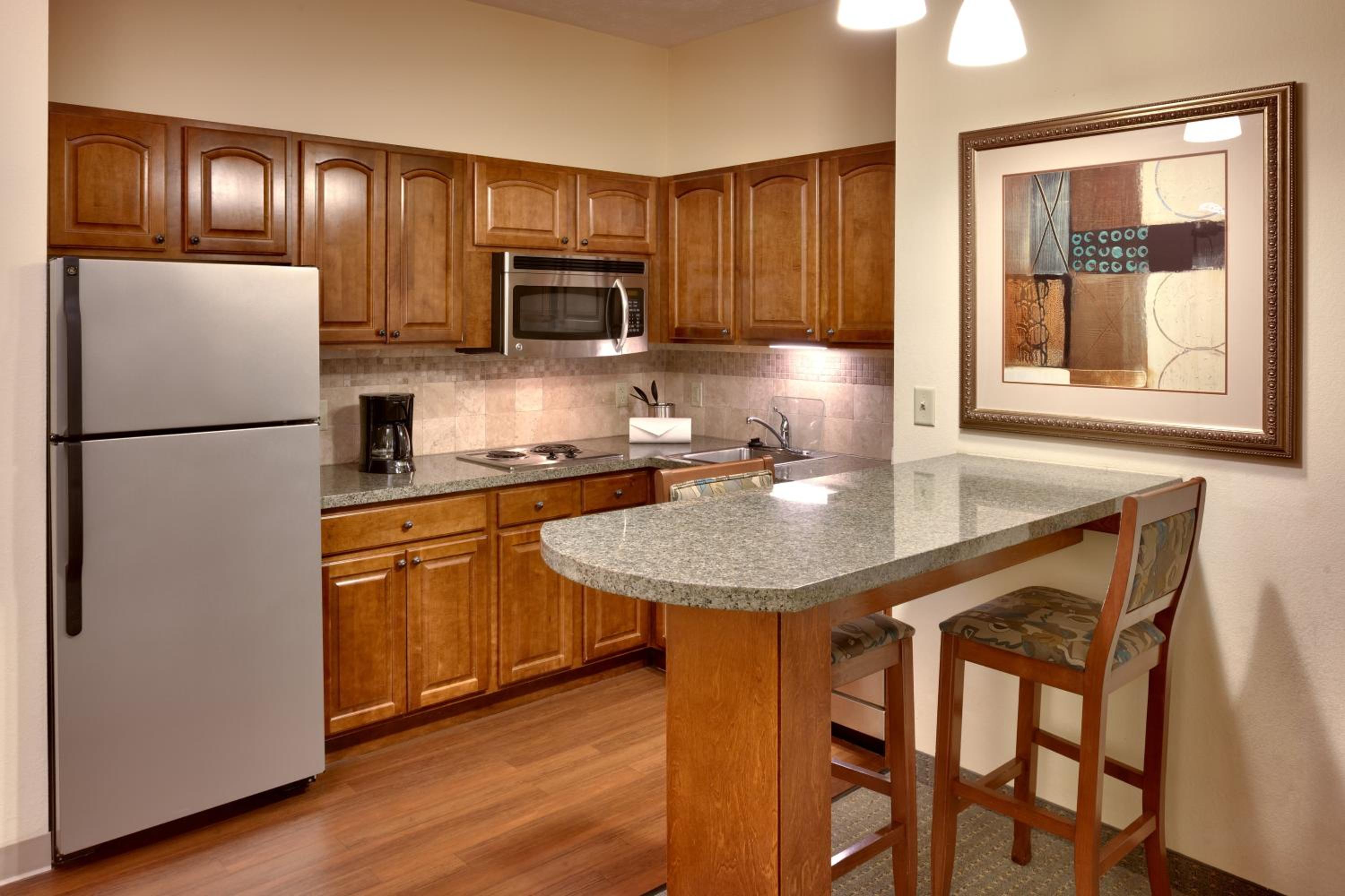 One-Bedroom King Suite - Photo 2