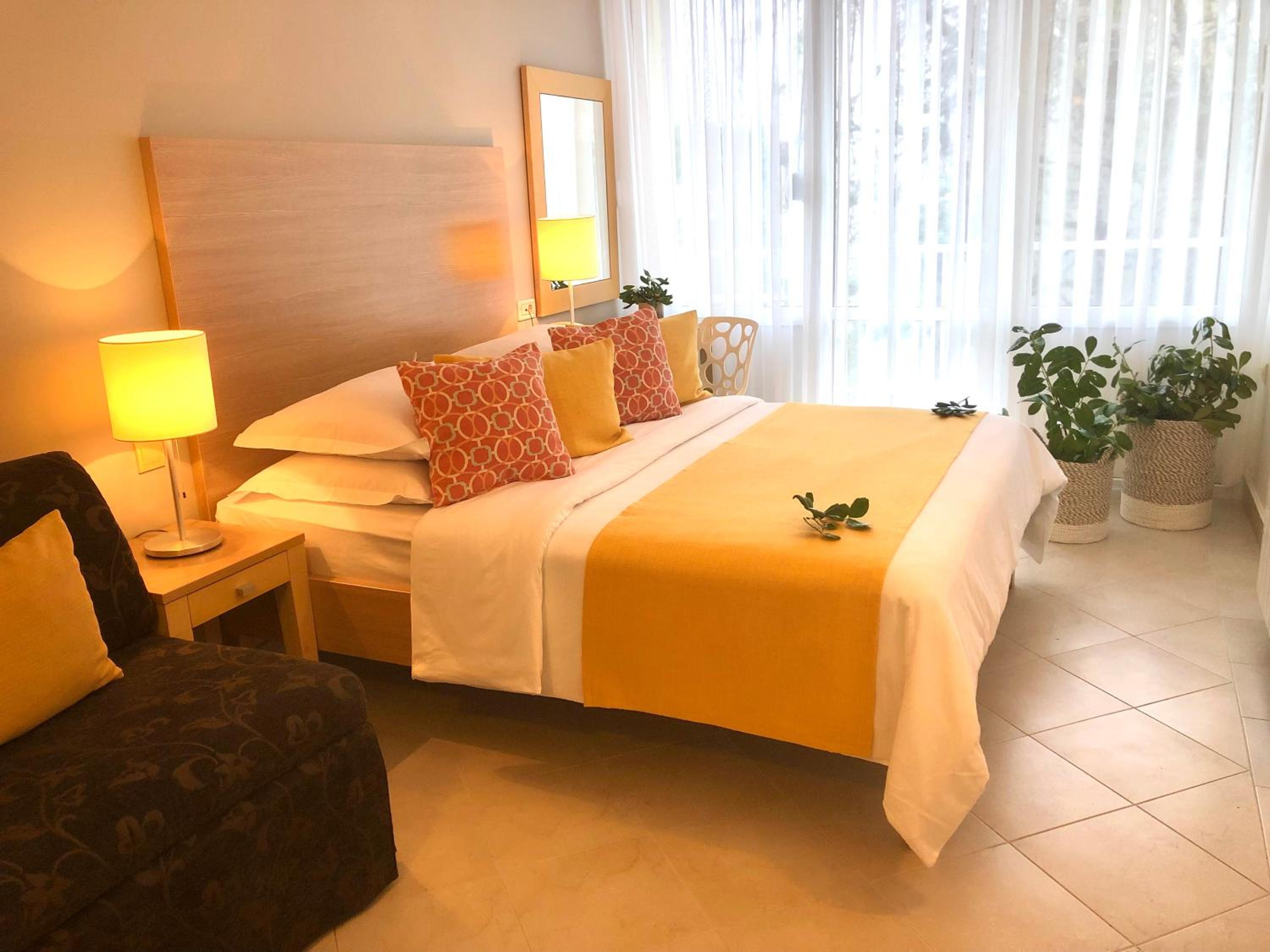 Economy Double Room photo 3