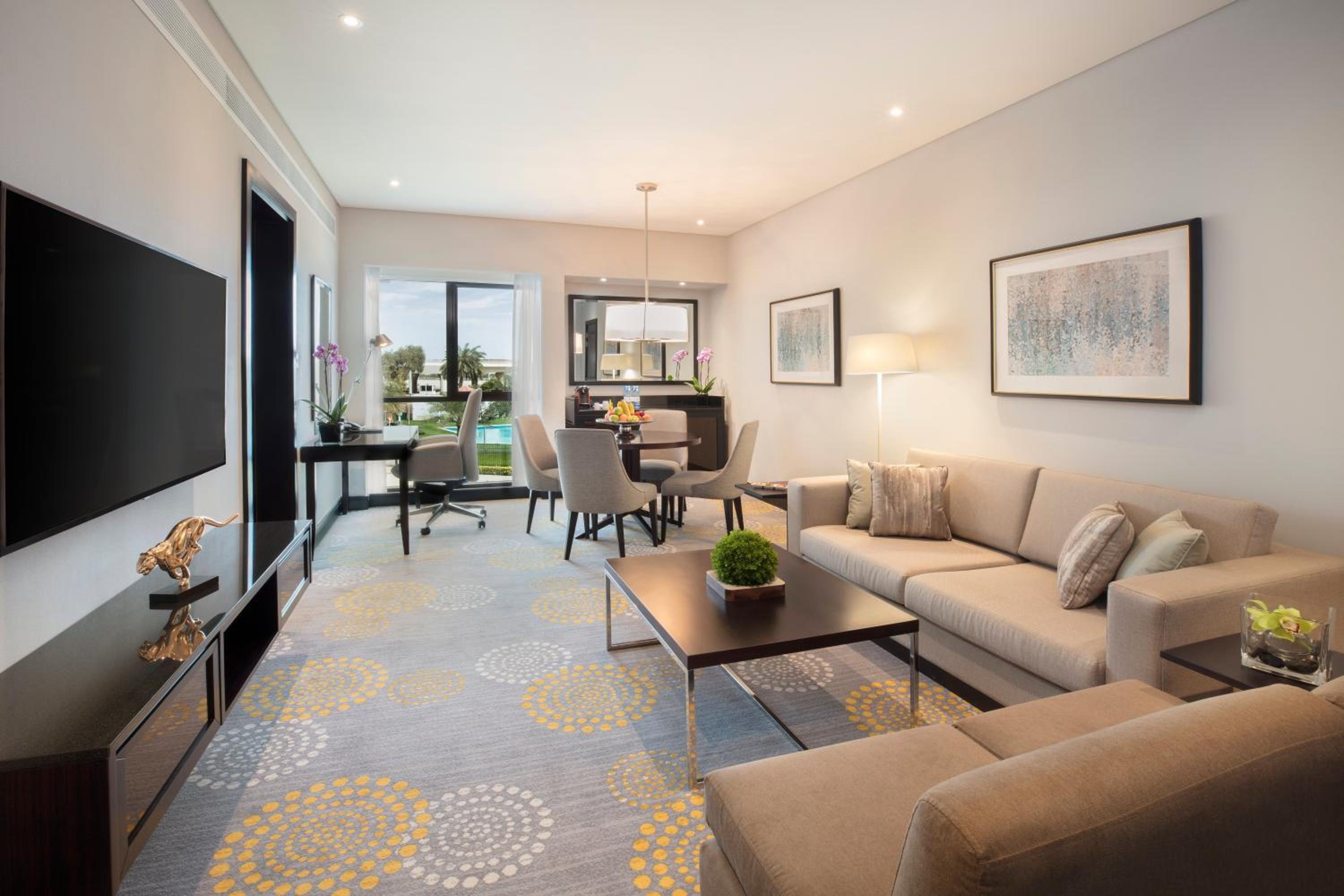 One-Bedroom King Suite