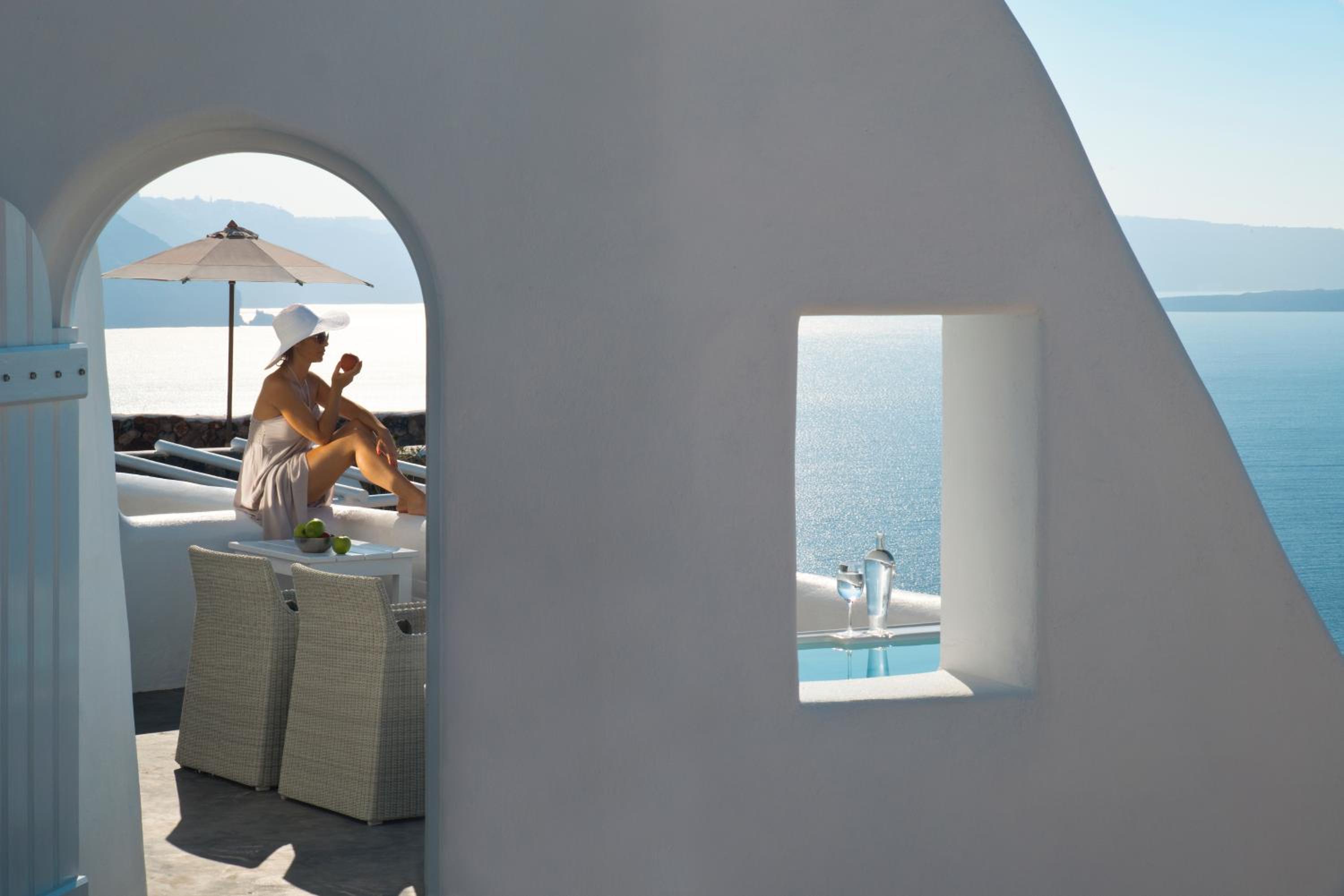 Honeymoon Suite with Hot Tub and Caldera View - Photo 14