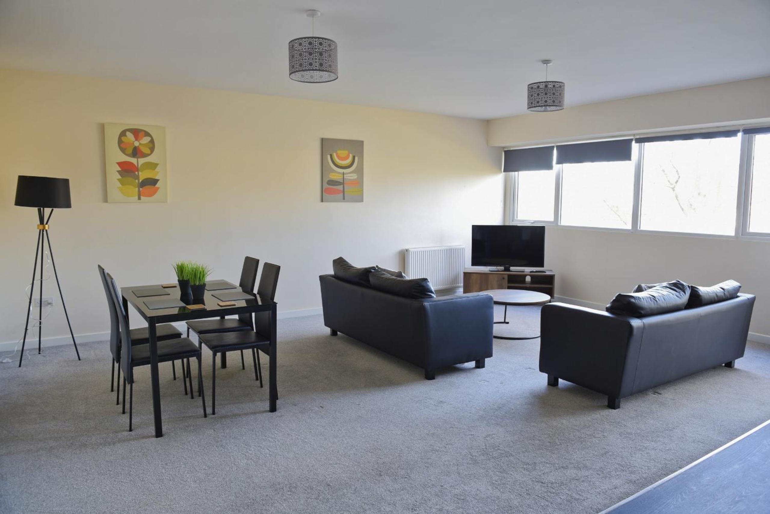 Apartment photo 3