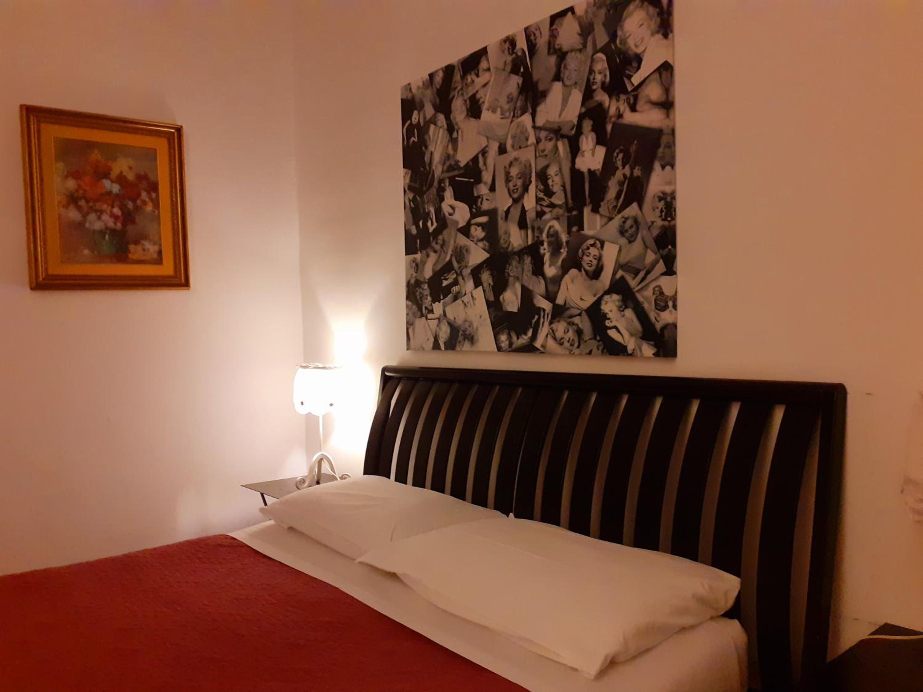 Double or Twin Room photo 1