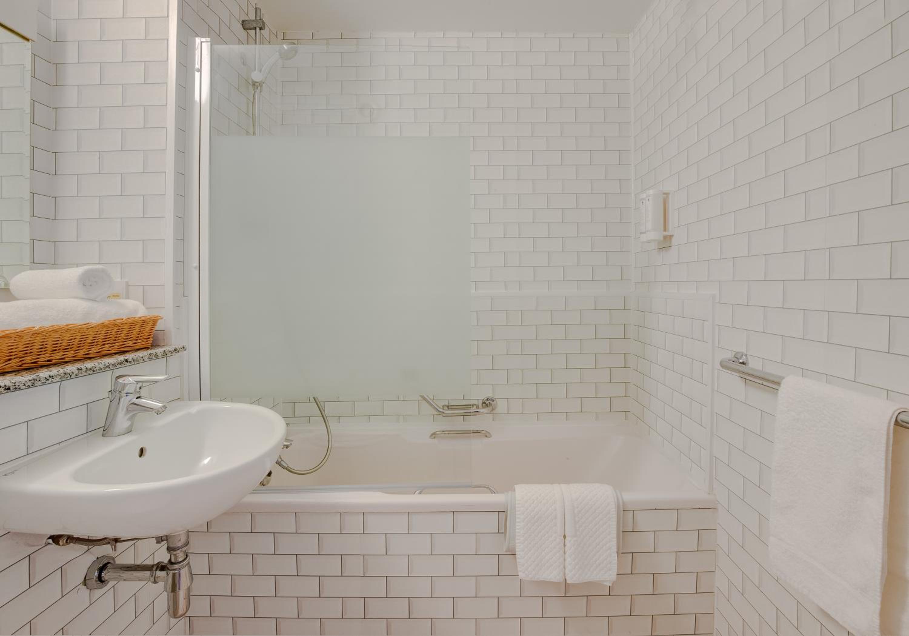 Standard Double Room — the supplier's photographs — photo 4