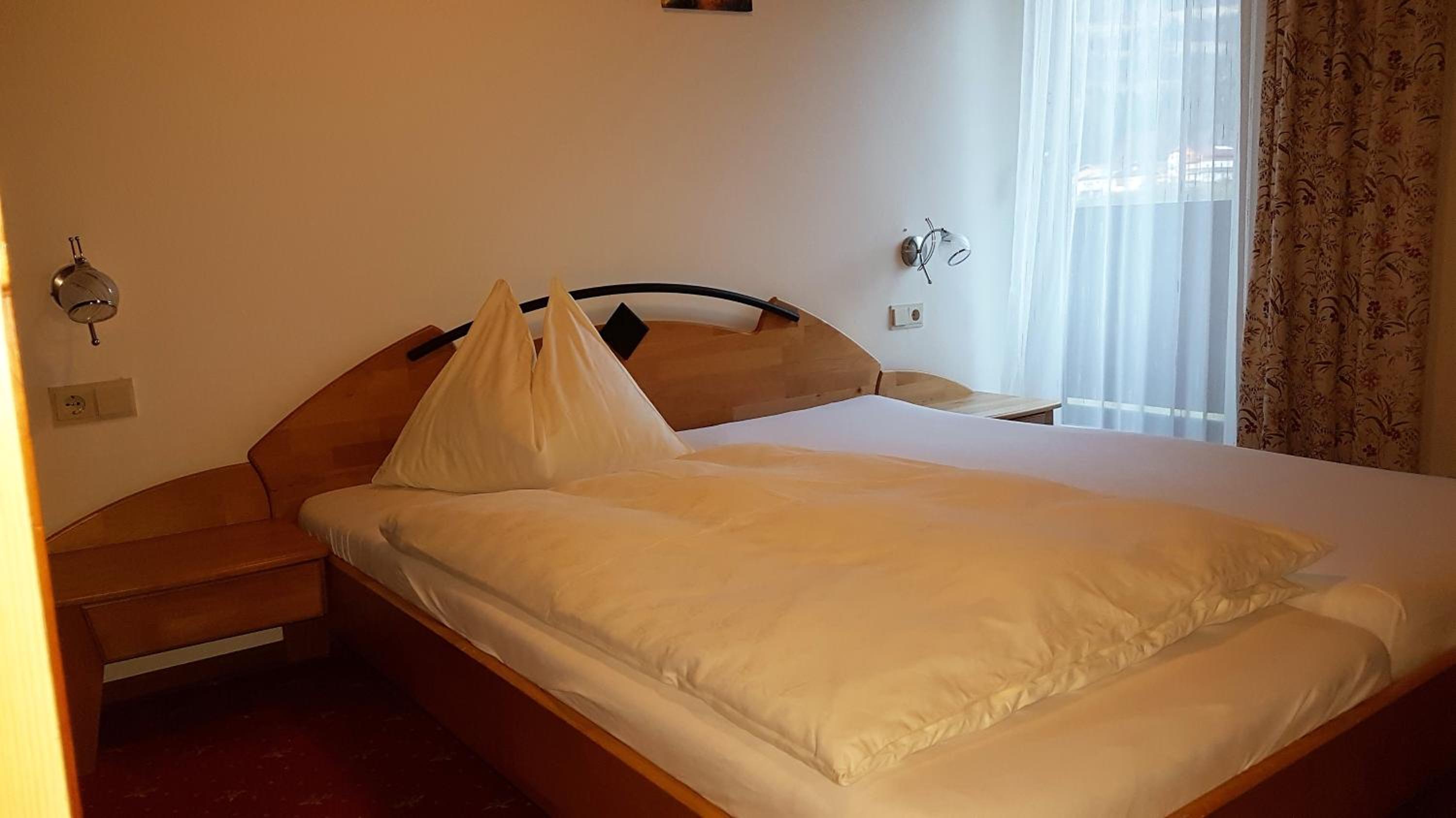 Single Room with Balcony photo 1