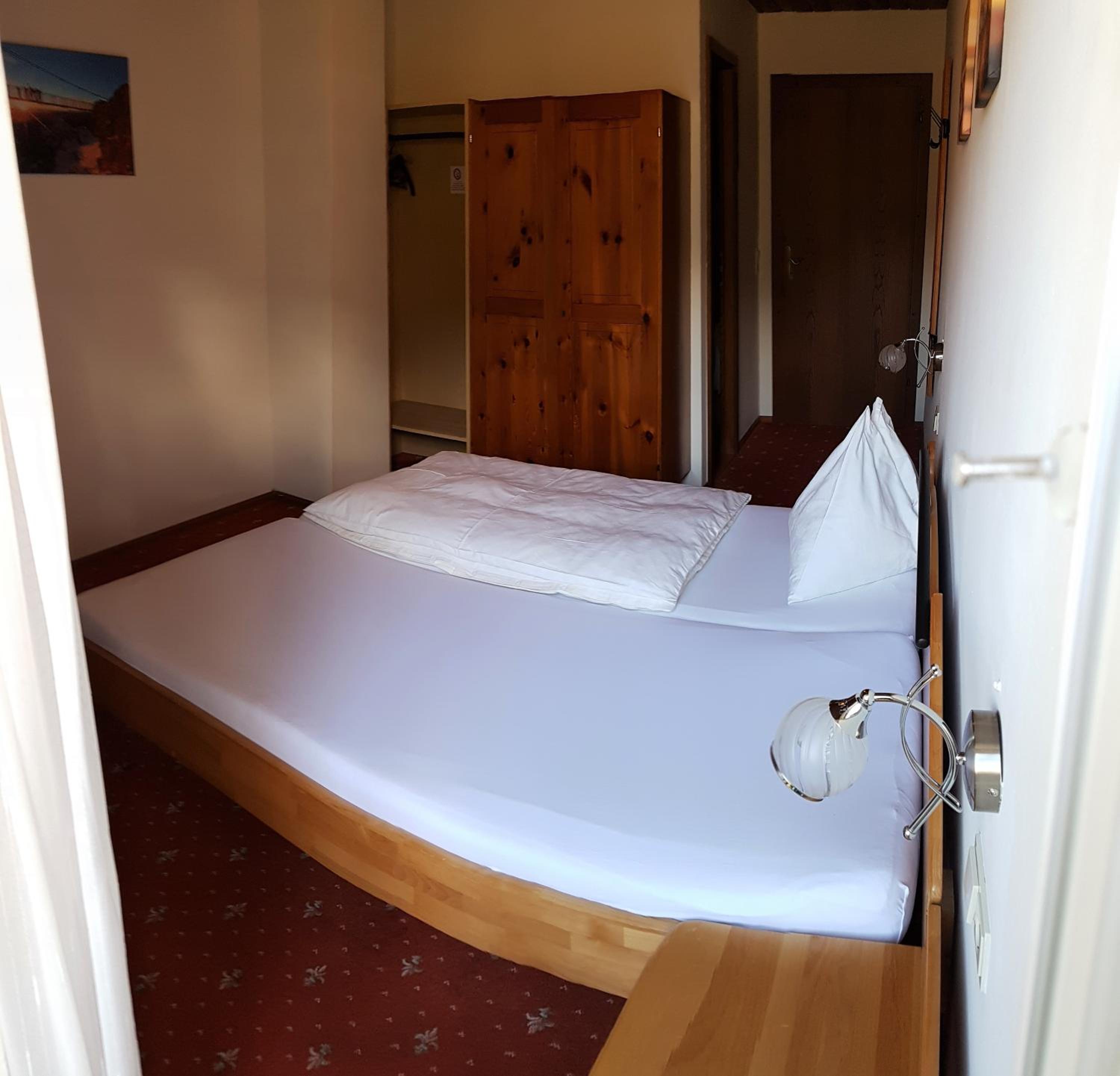 Single Room with Balcony photo 2