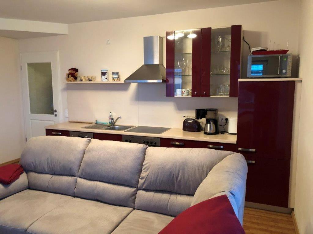 One-Bedroom Apartment 220 photo 2