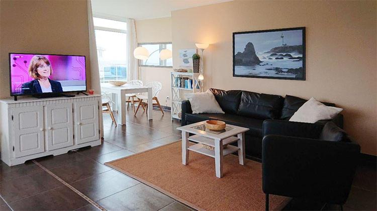 One-Bedroom Apartment 221 photo 1
