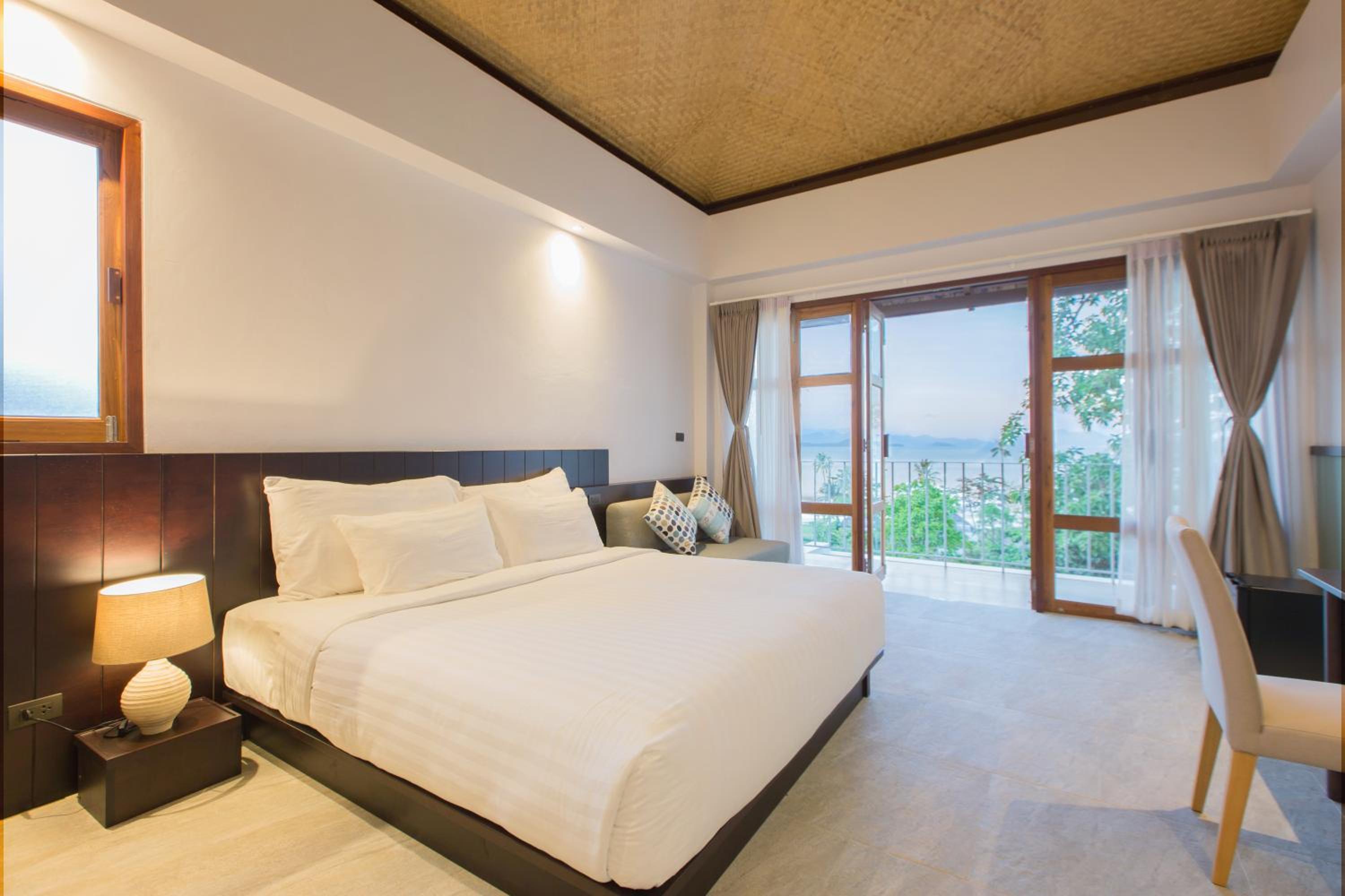 Hilltop Sea View Room photo 3