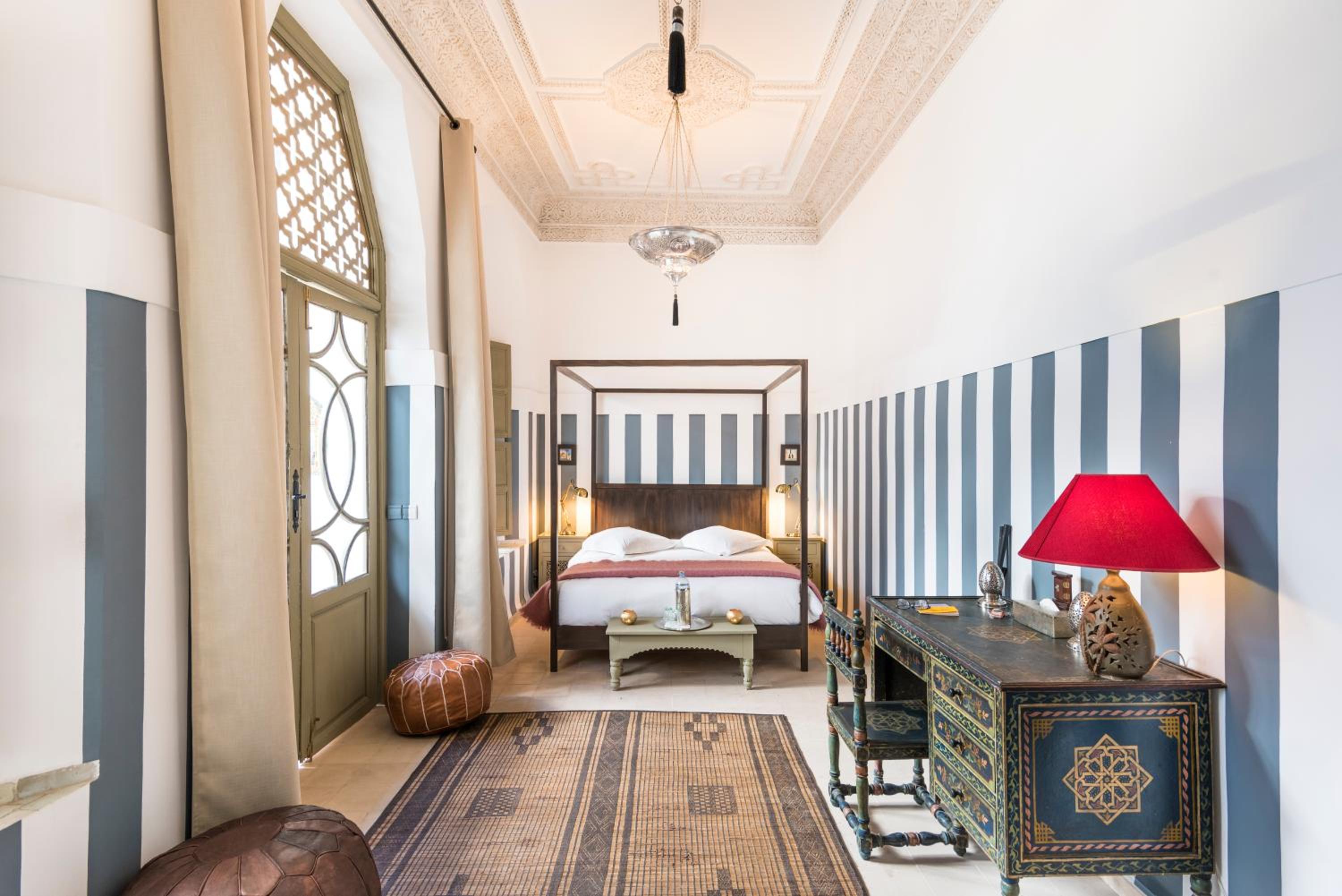 Deluxe King Room - Photo 3