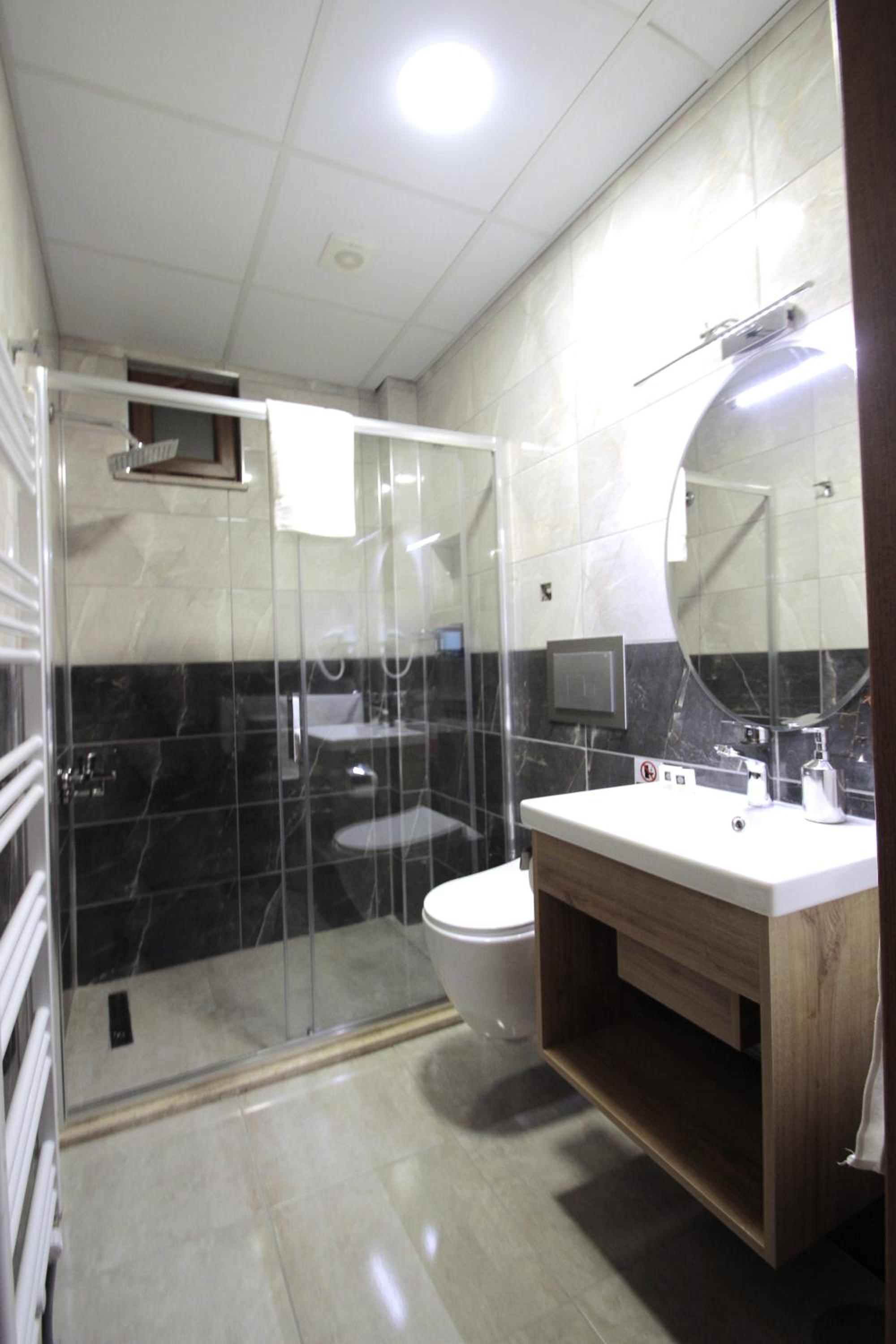 Double Room with Mountain View - Photo 3