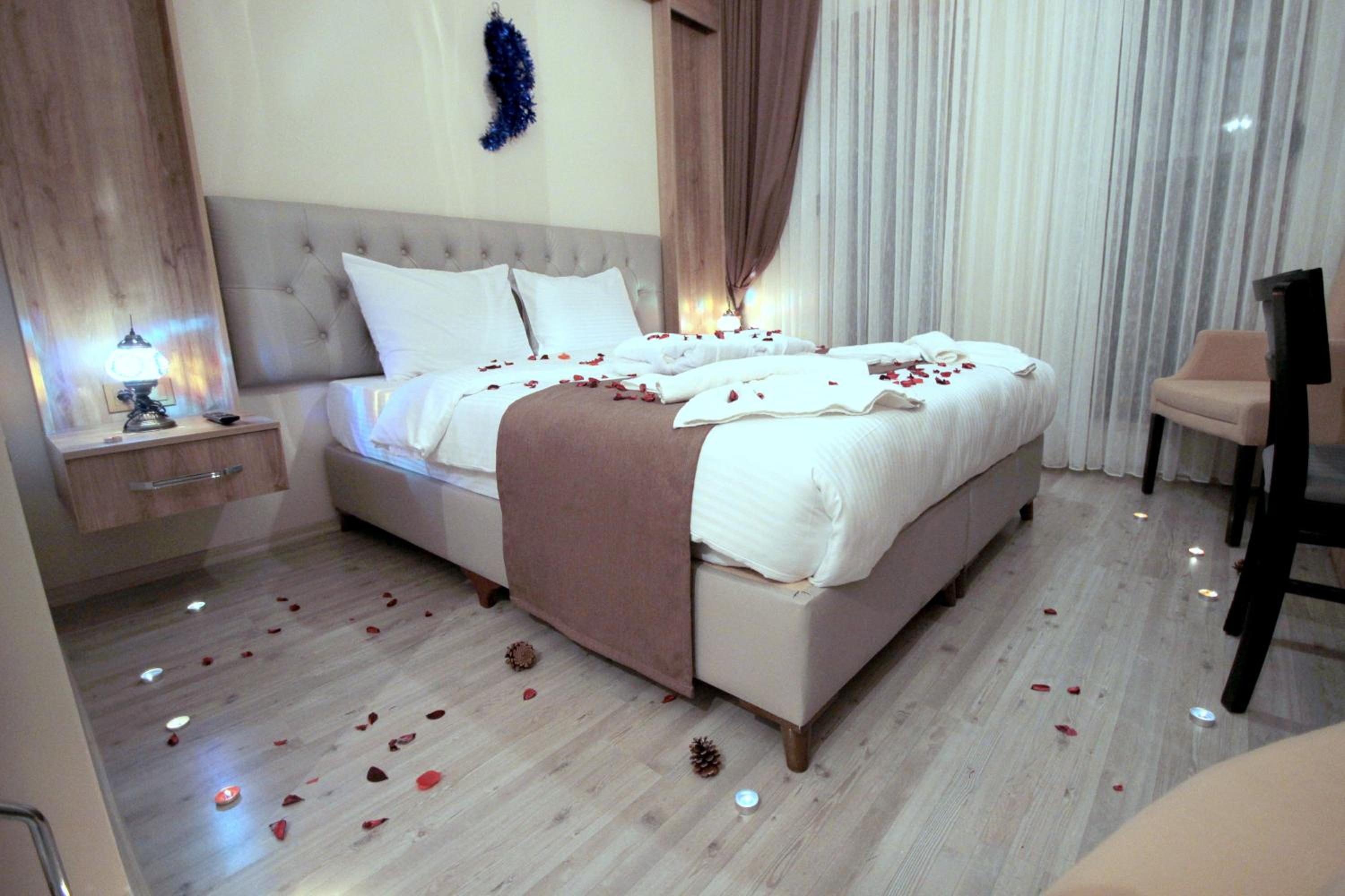 Double Room with Mountain View - Photo 11