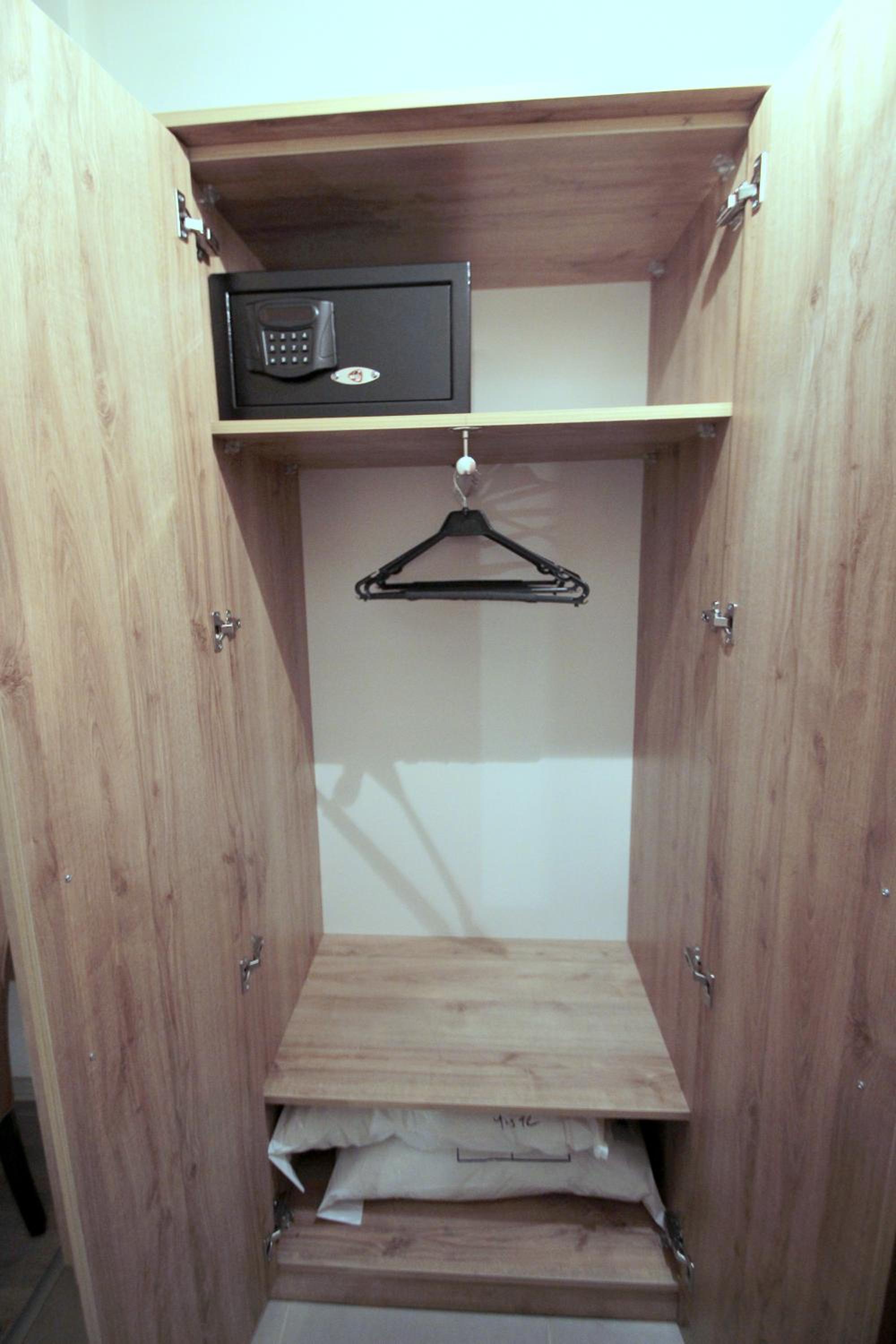 Double Room with Mountain View - Photo 19