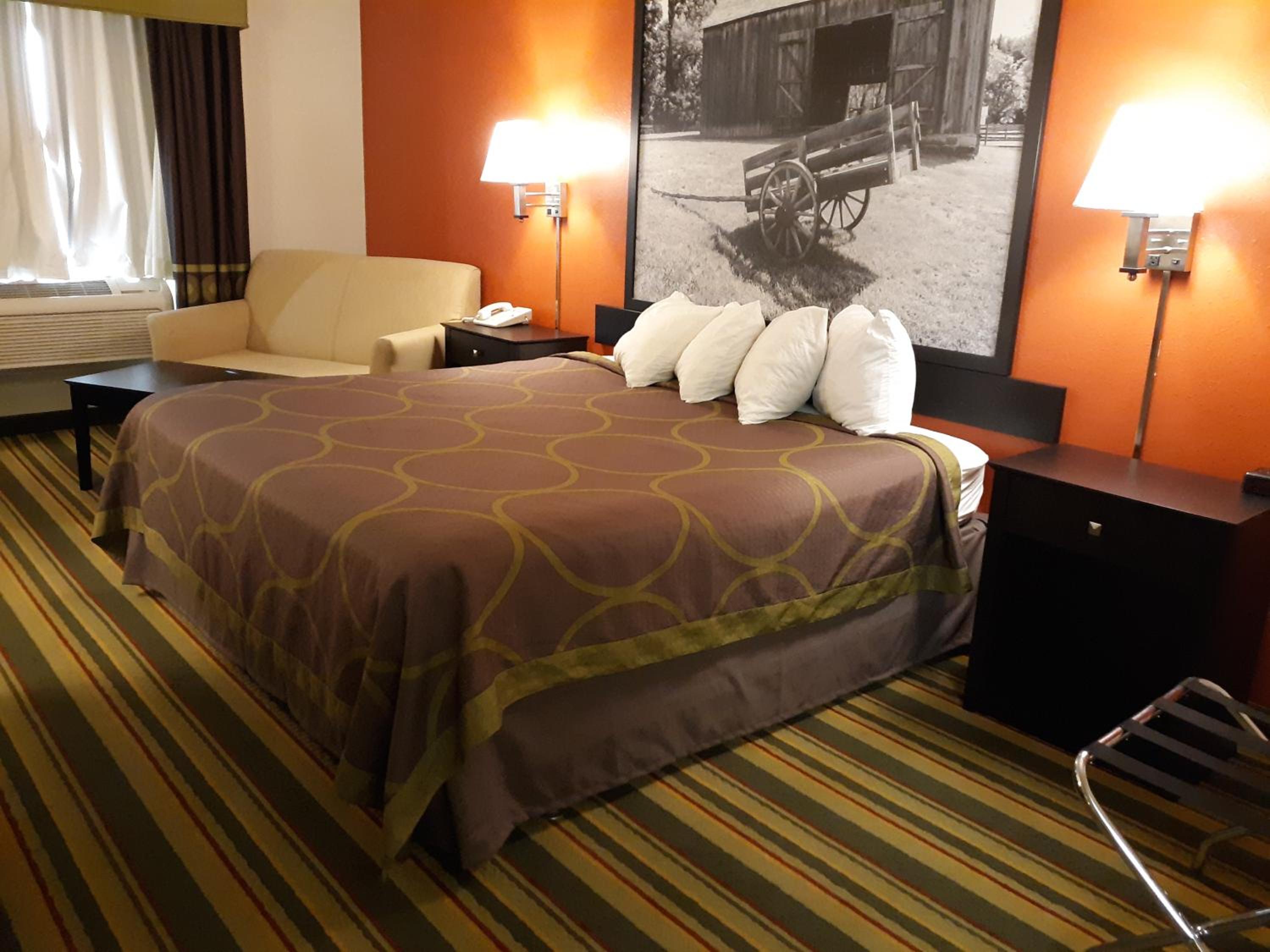 Deluxe King Studio Suite - Non-Smoking - Photo 5