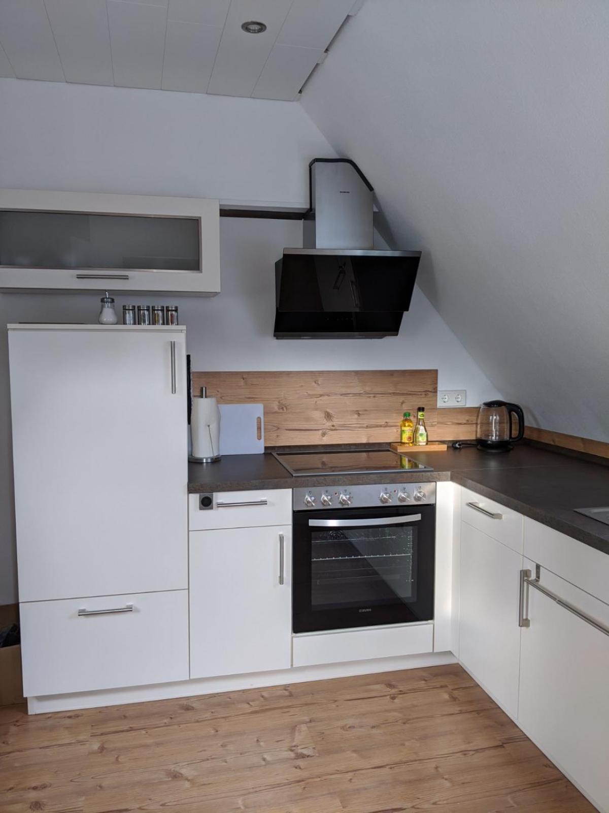 One-Bedroom Apartment (Pets not allowed) photo 2