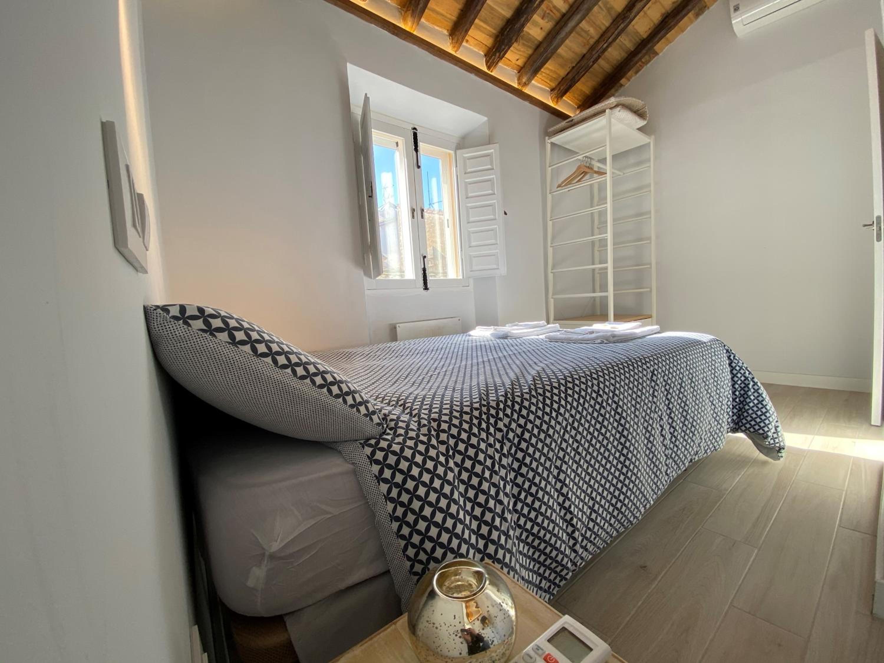 Two-Bedroom Apartment - Photo 18