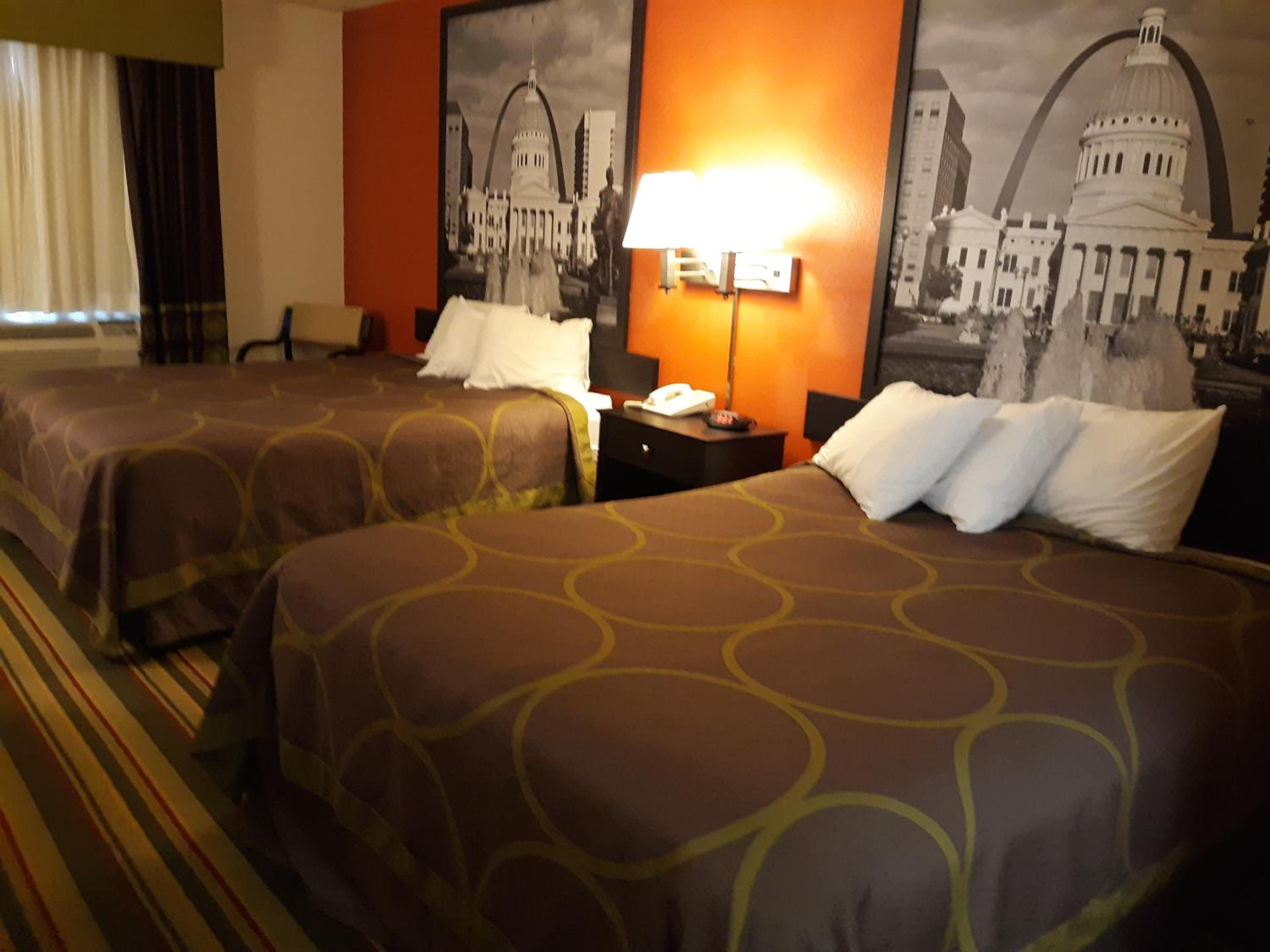Queen Room with Two Queen Beds - Non-Smoking - Photo 1