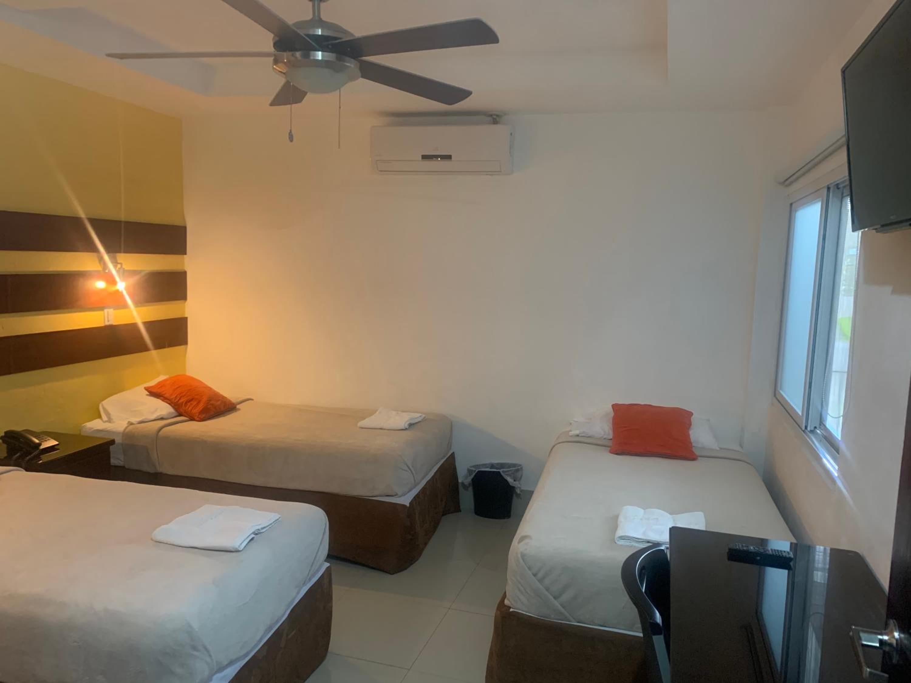 Comfort Triple Room