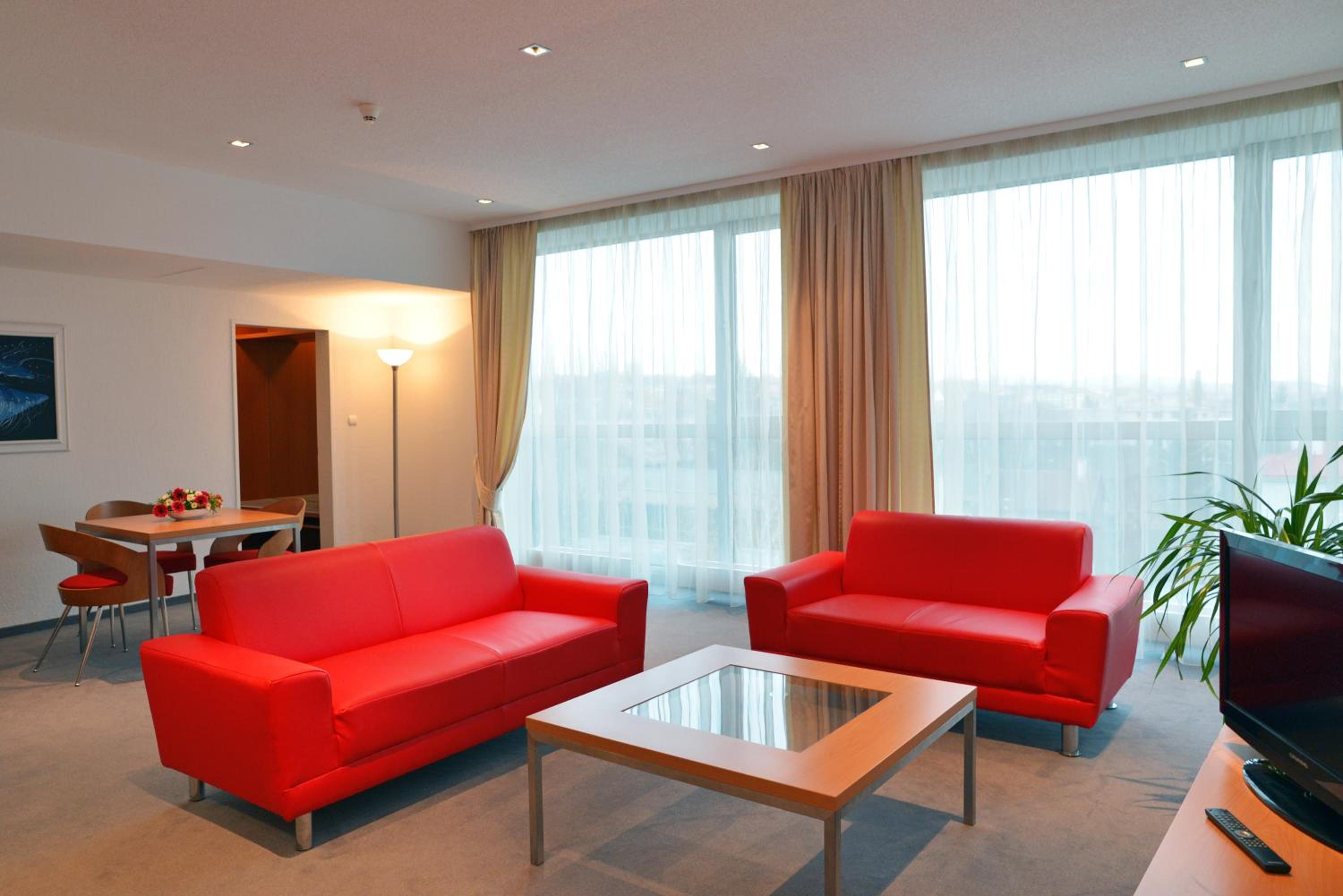 Superior Apartment with Access to public Relax Center - Photo 6