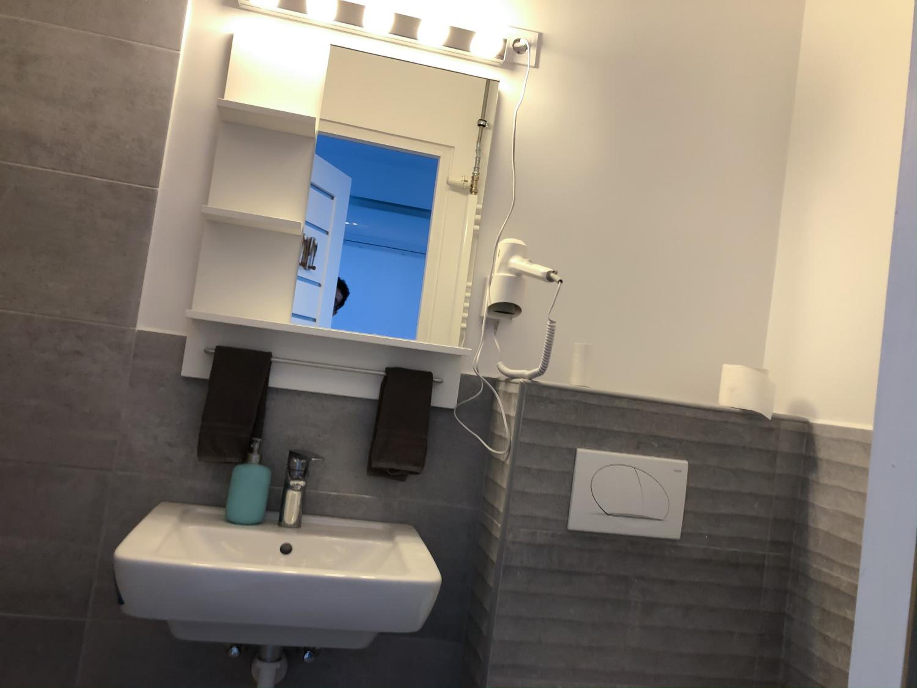 Quadruple Room with Private External Bathroom - Photo 2