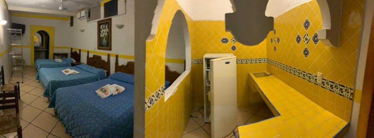 Family Studio - Photo 1