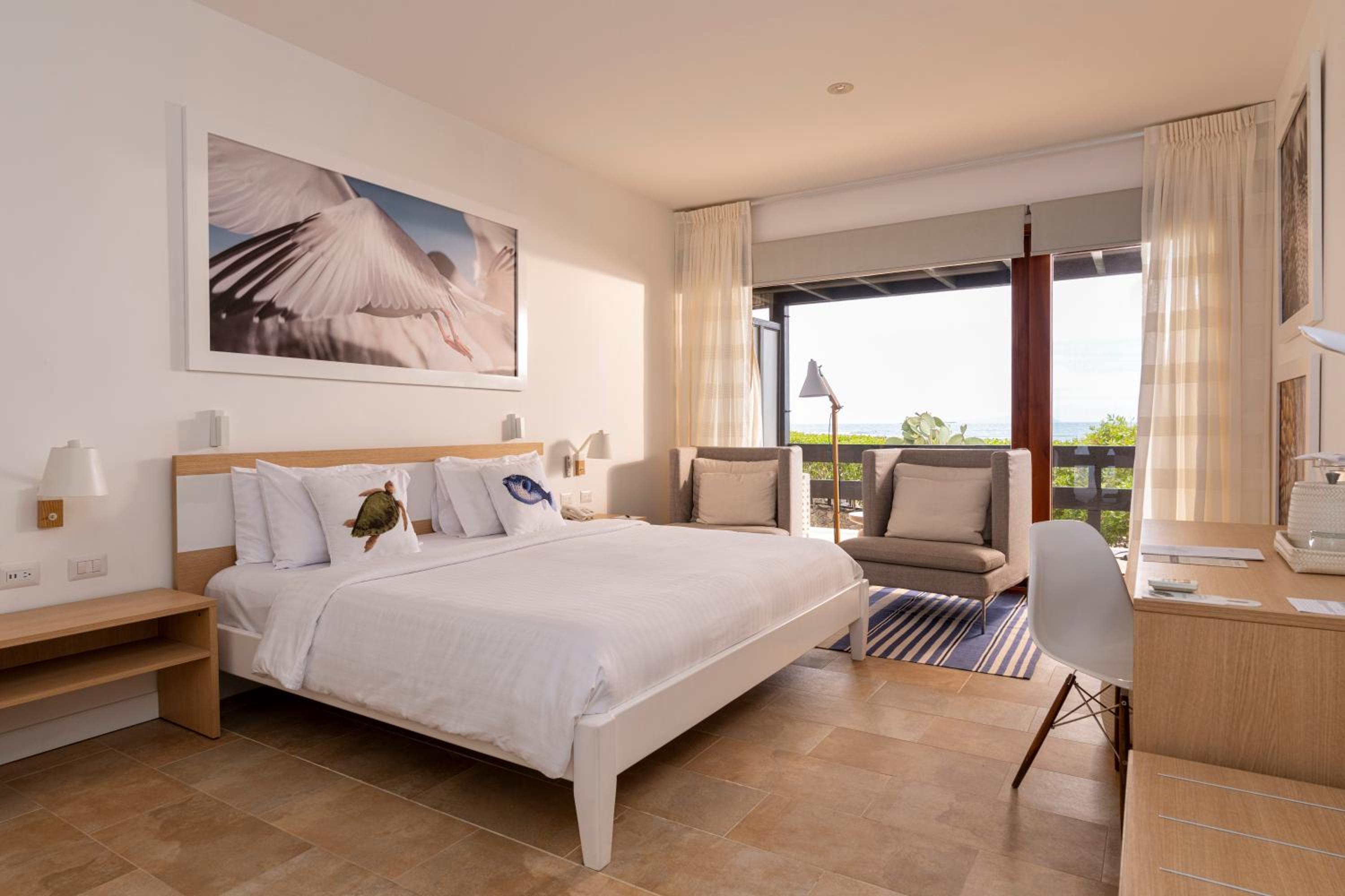King Suite with Sea View photo 2