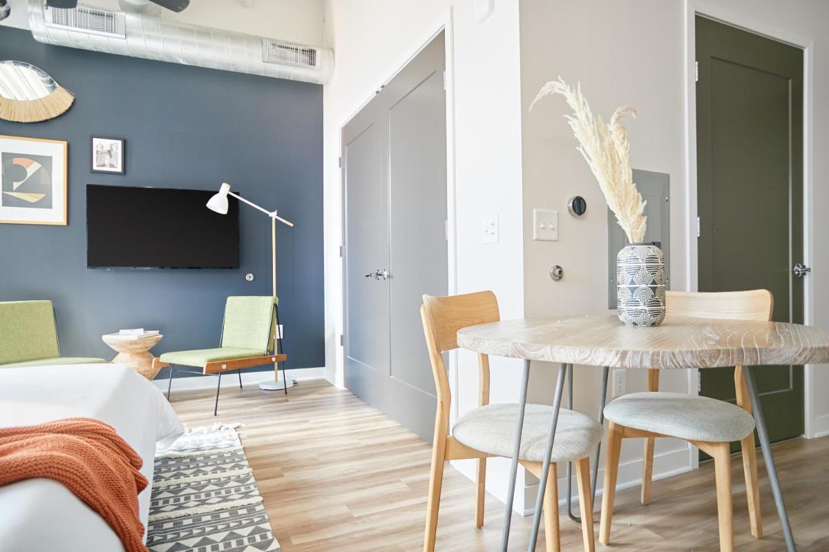 Studio Apartment photo 3