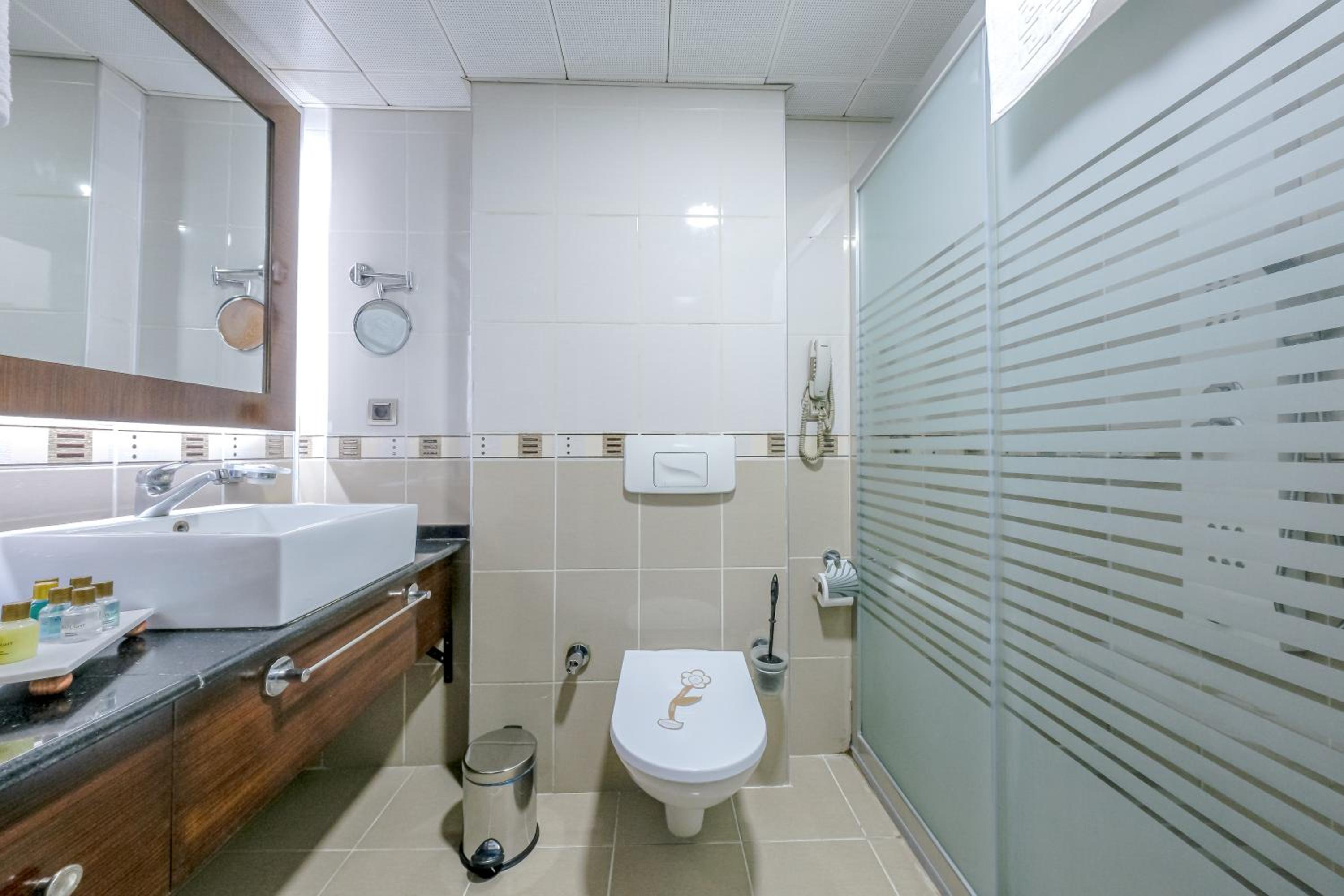 Budget Double Room photo 2