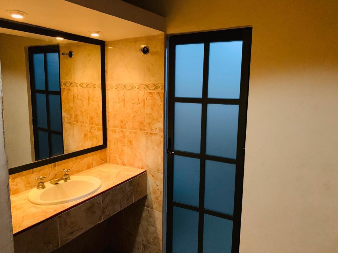 Double or Twin Room - Photo 3