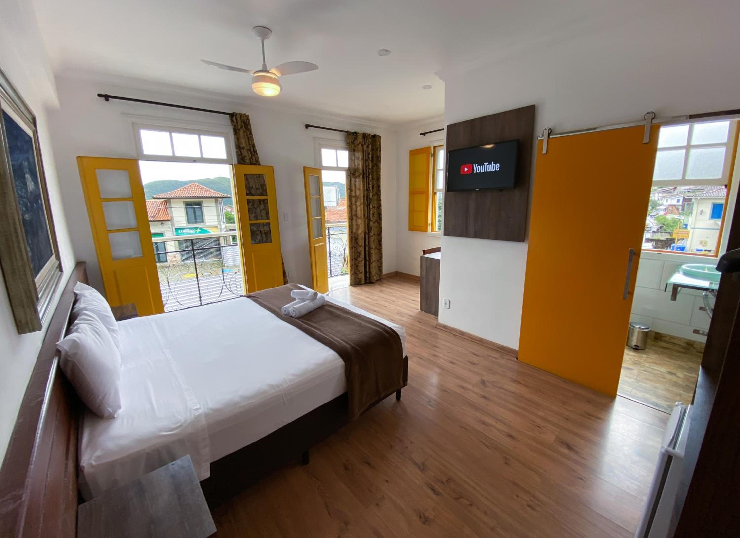 Double Room with Patio photo 2