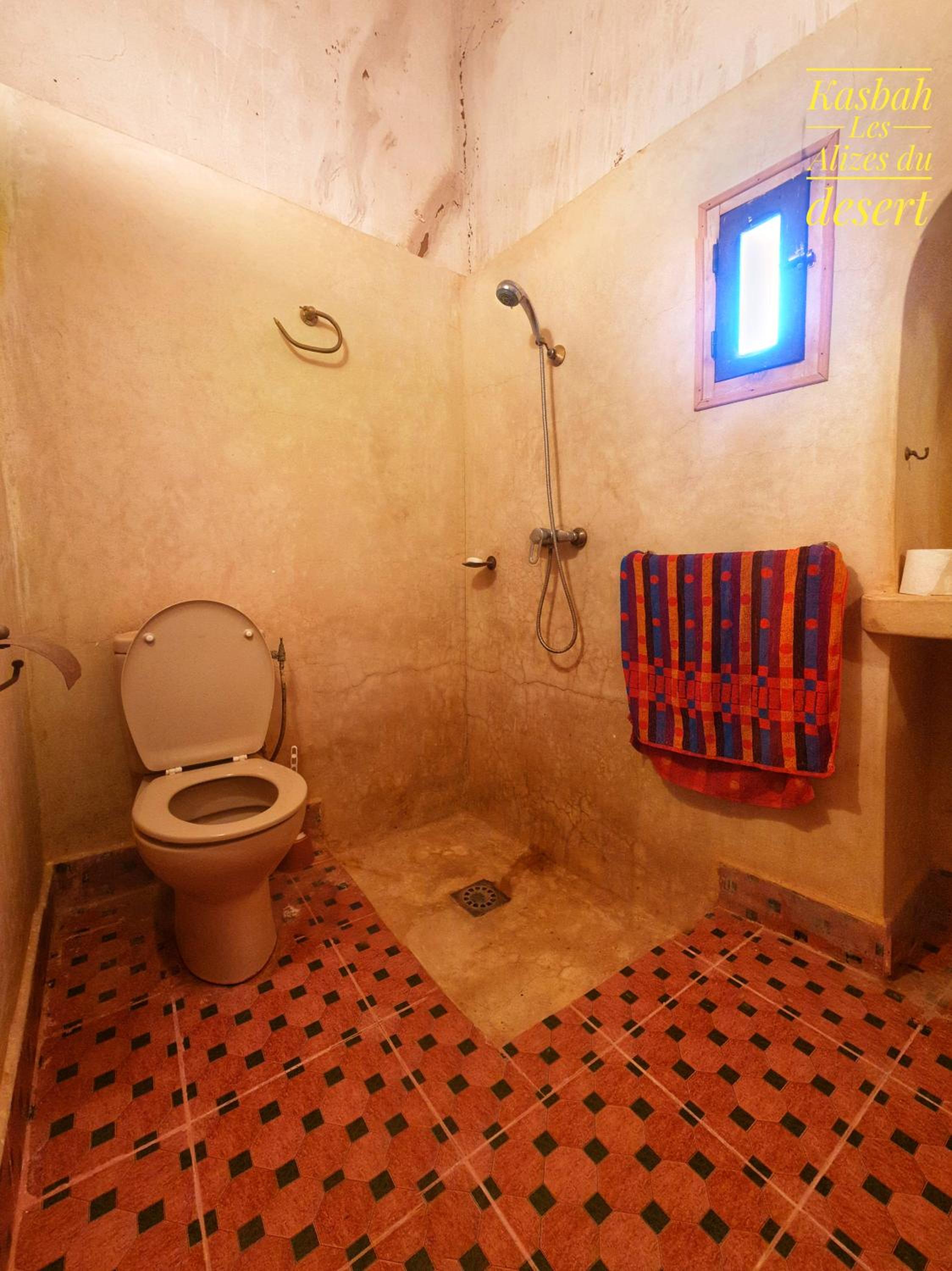 Double Room with Bathroom photo 2