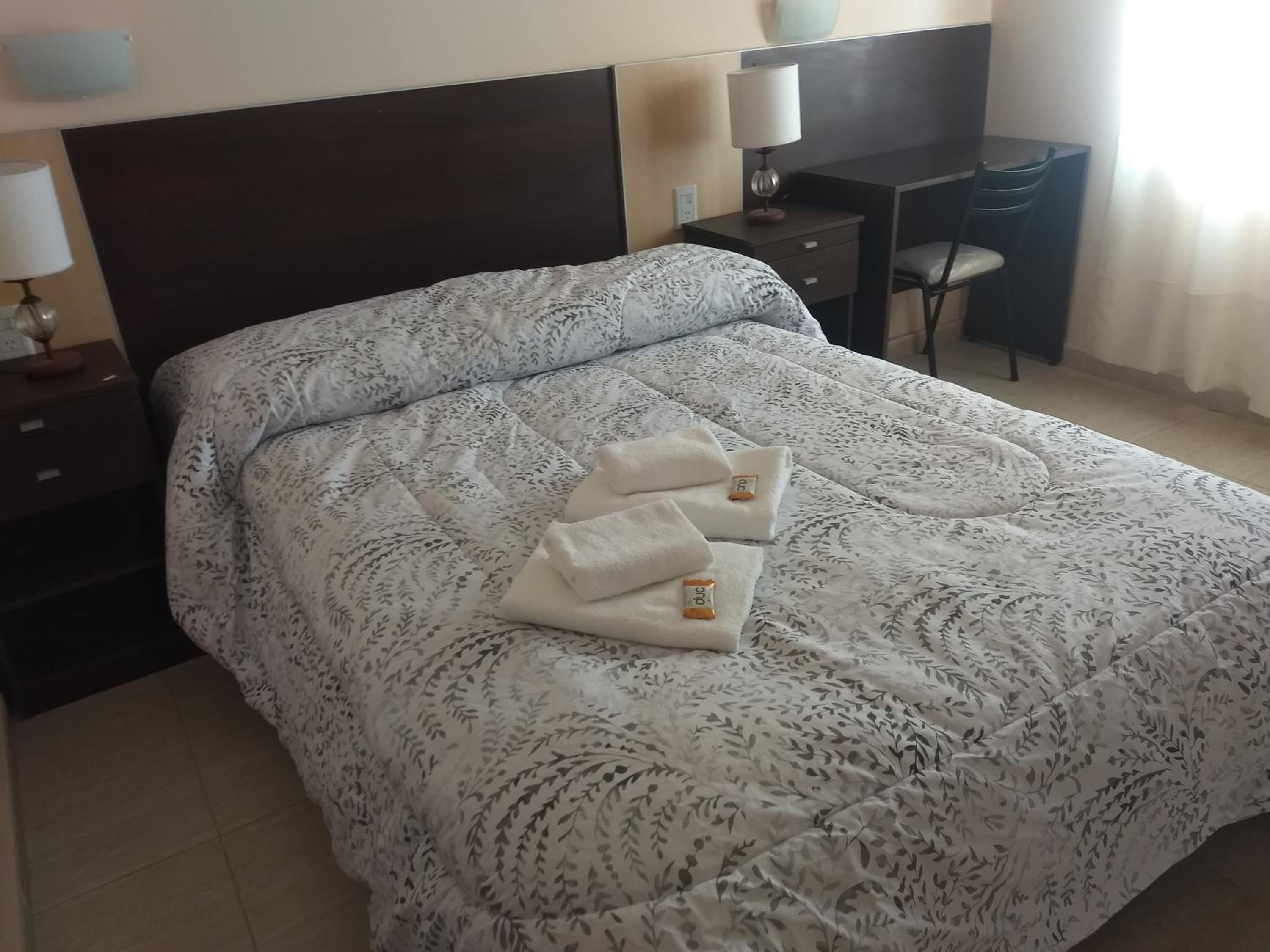 Queen Room photo 1
