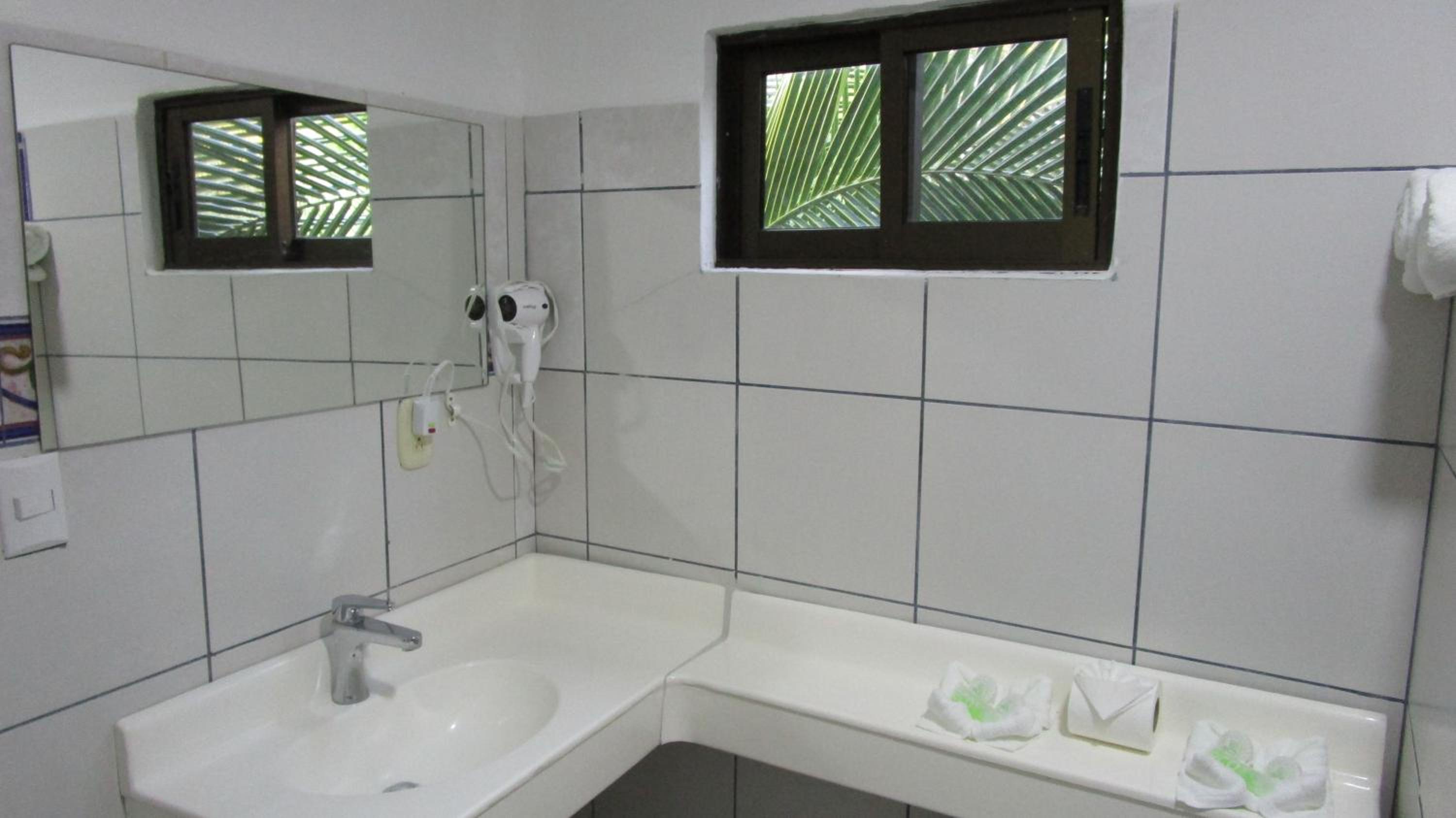 Standard Triple Room photo 2