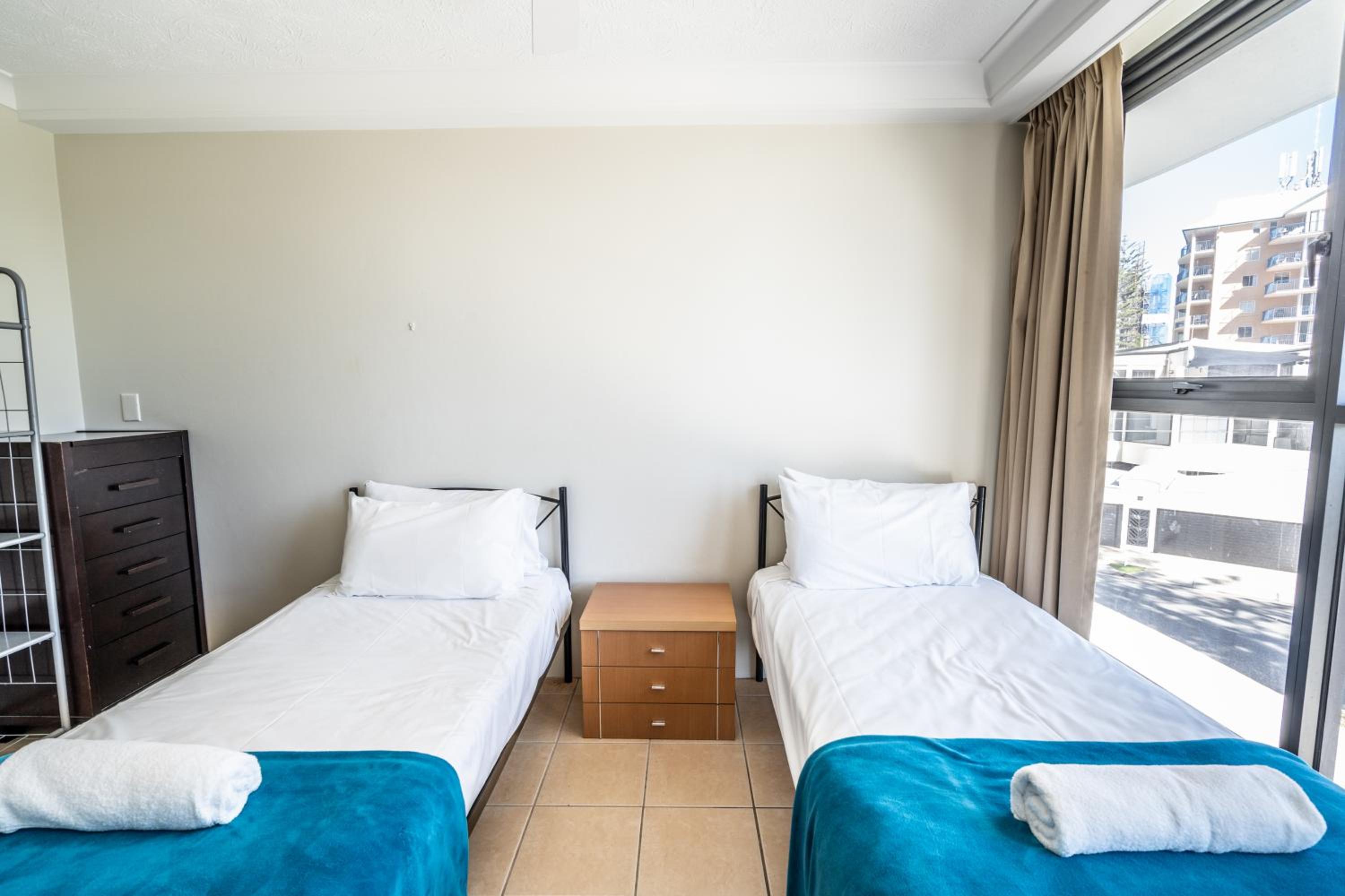 Basic Three-Bedroom Apartment - Photo 13