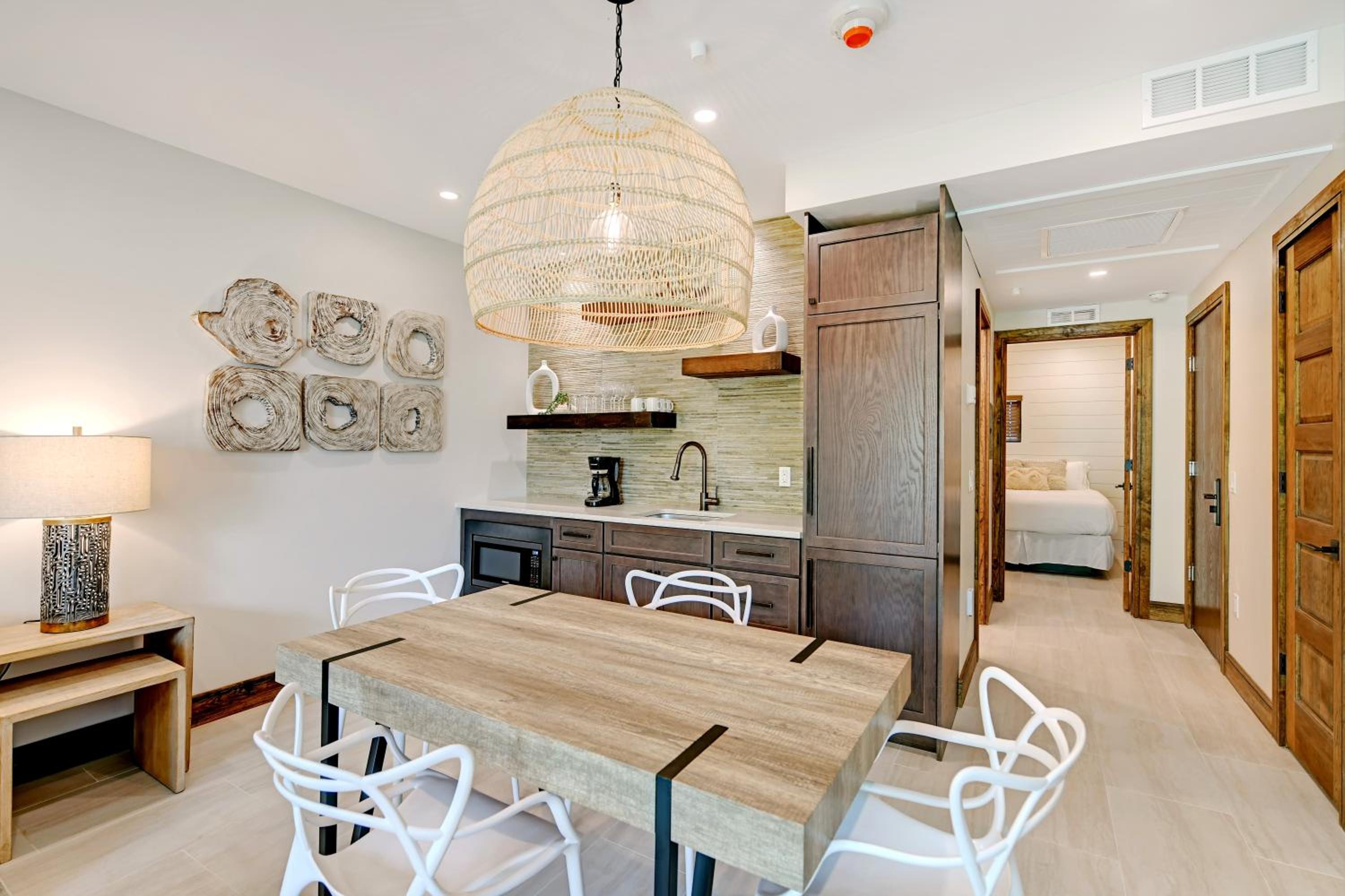 Beachside Two Queen Suite