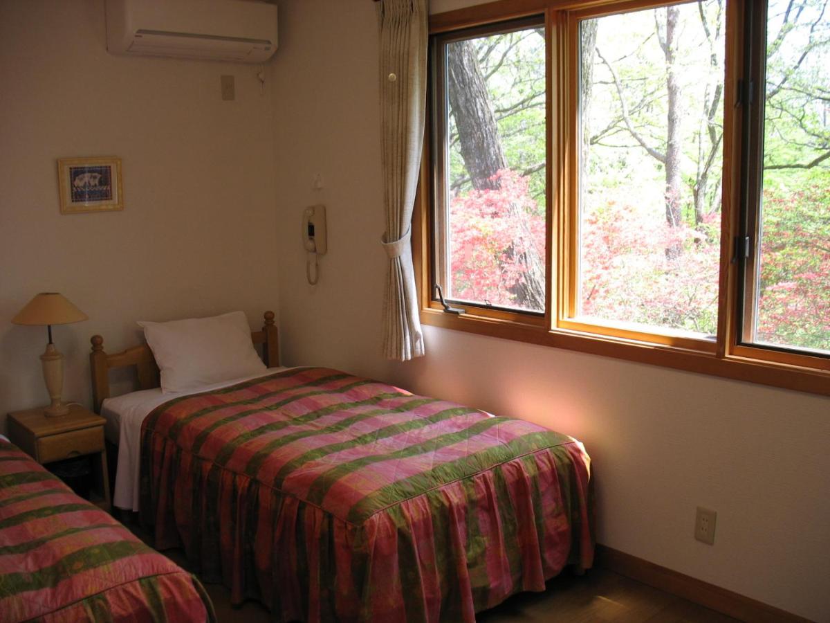 Twin Room with Mountain View photo 2