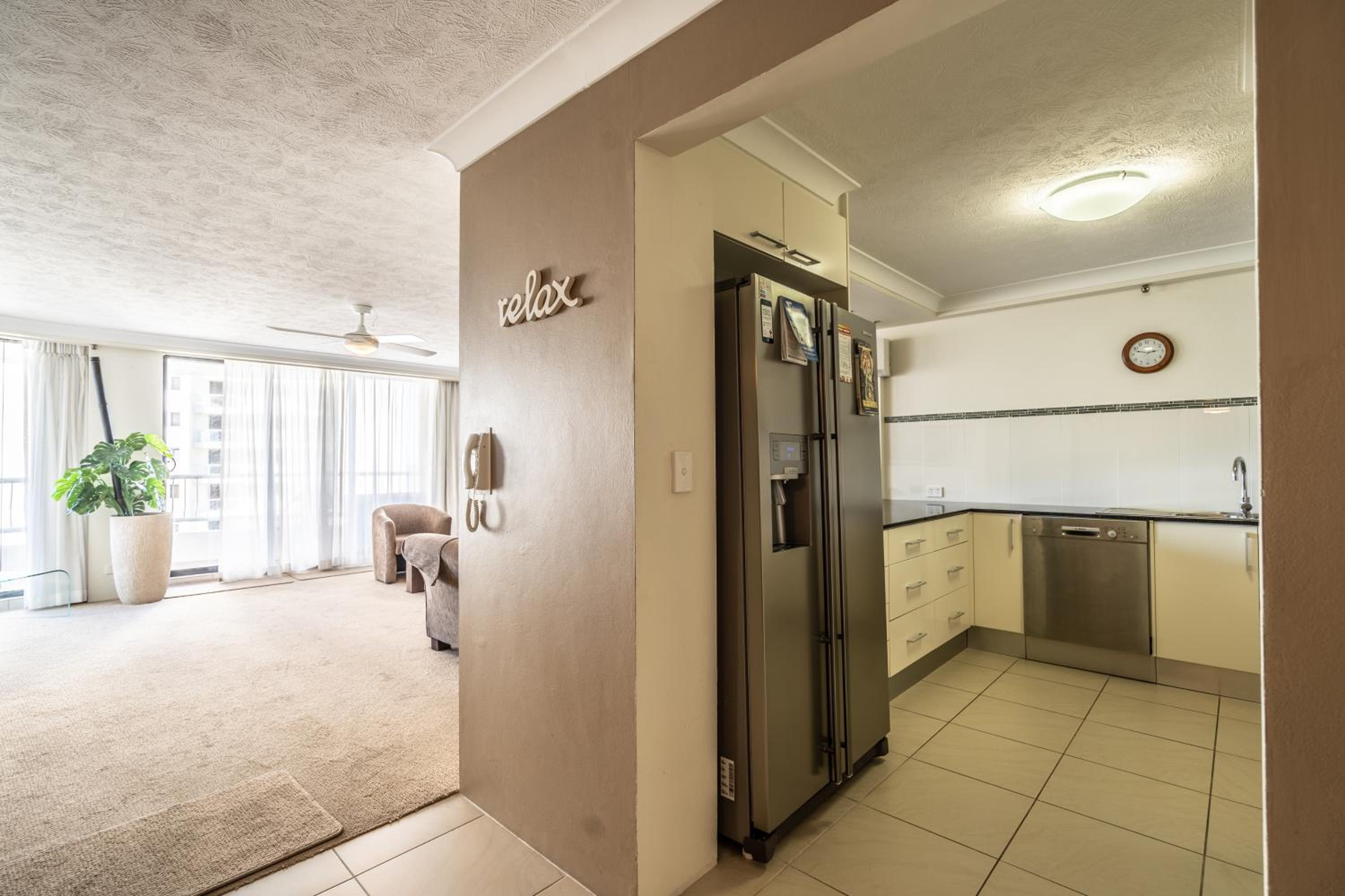 Superior One-Bedroom Apartment - Photo 13