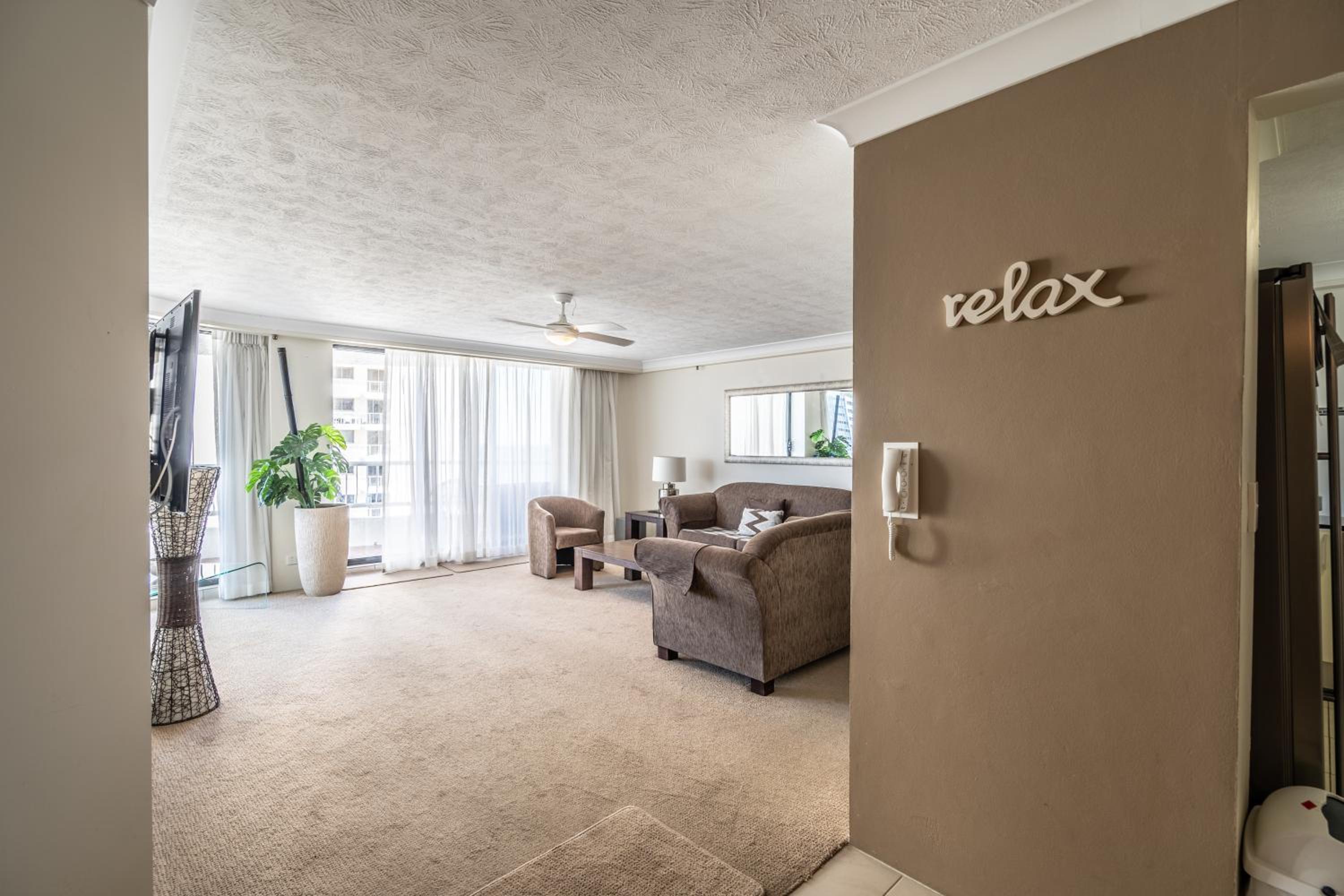 Superior One-Bedroom Apartment - Photo 9