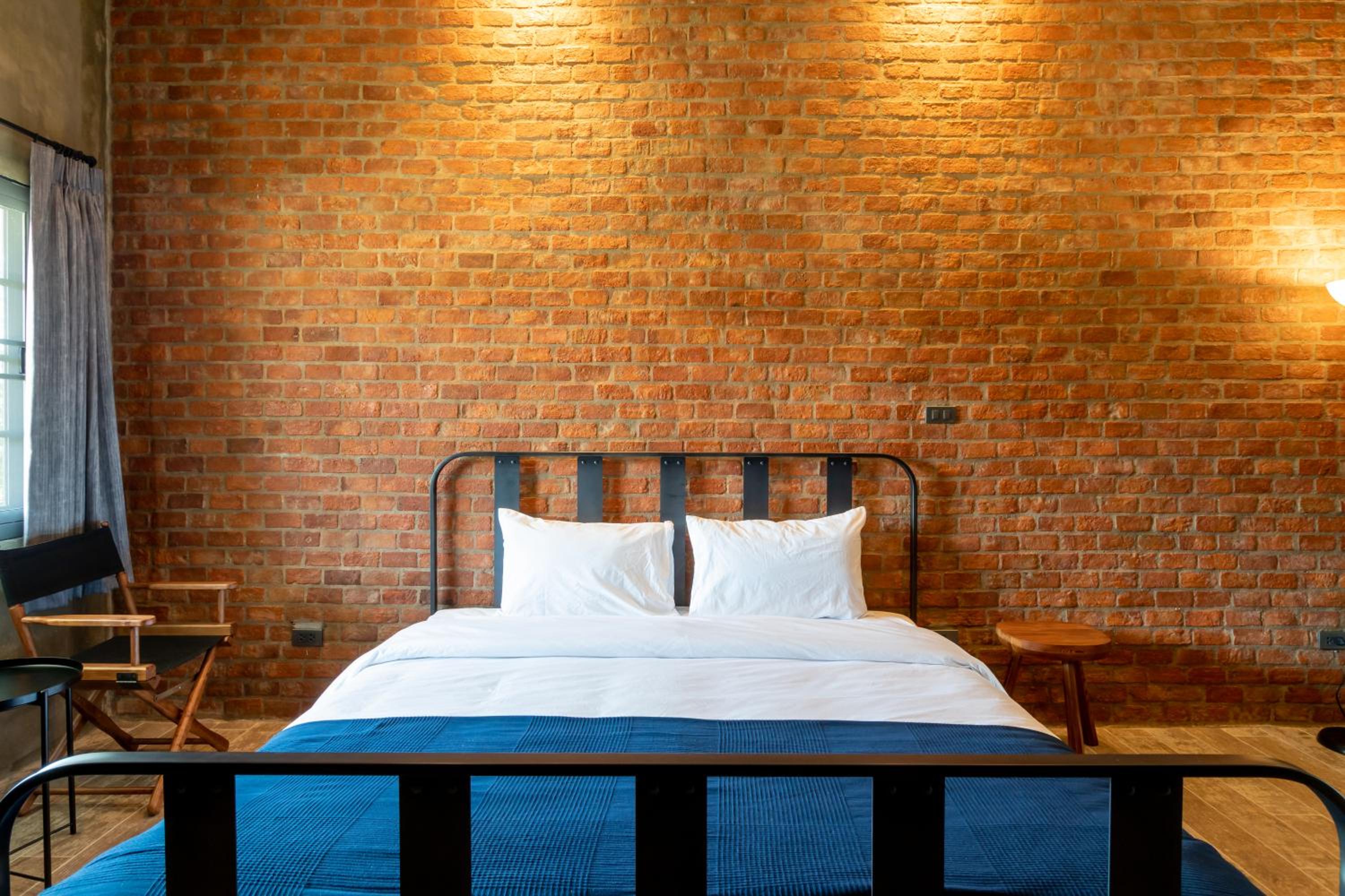 Deluxe Double Room - Photo 8
