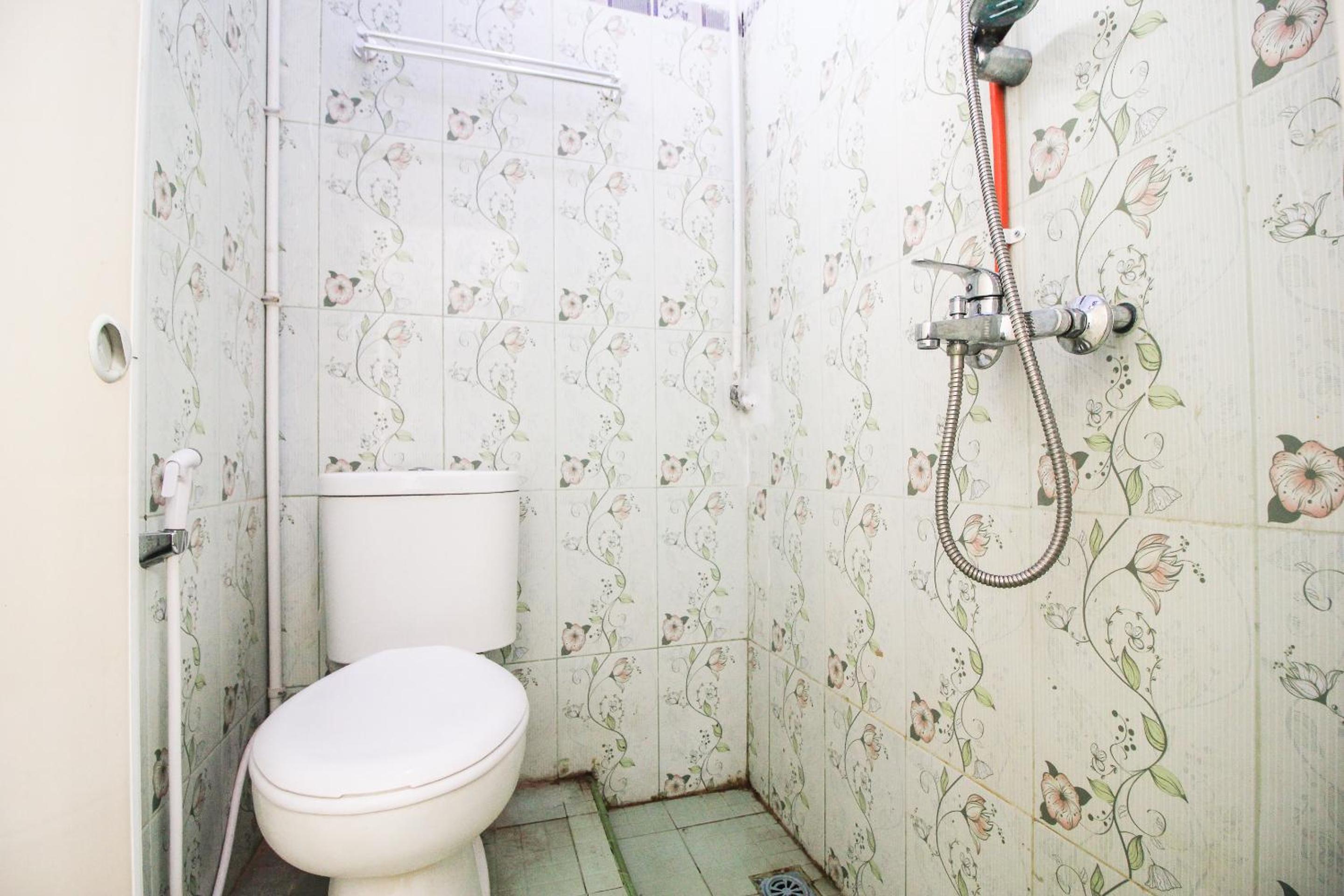 Budget Single Room photo 3
