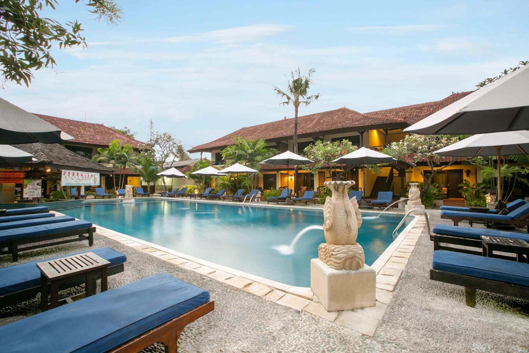 Deluxe Double or Twin Room with Pool View - Photo 6