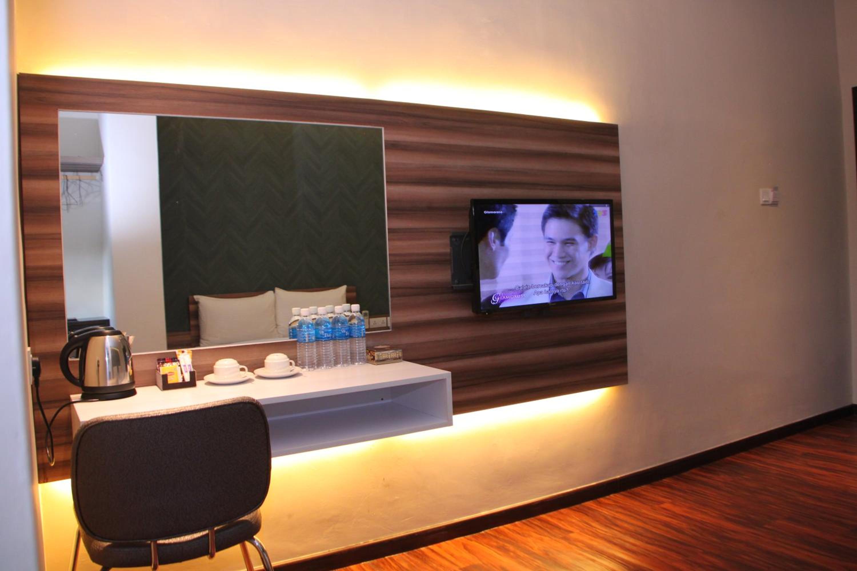 Deluxe Family Suite photo 1