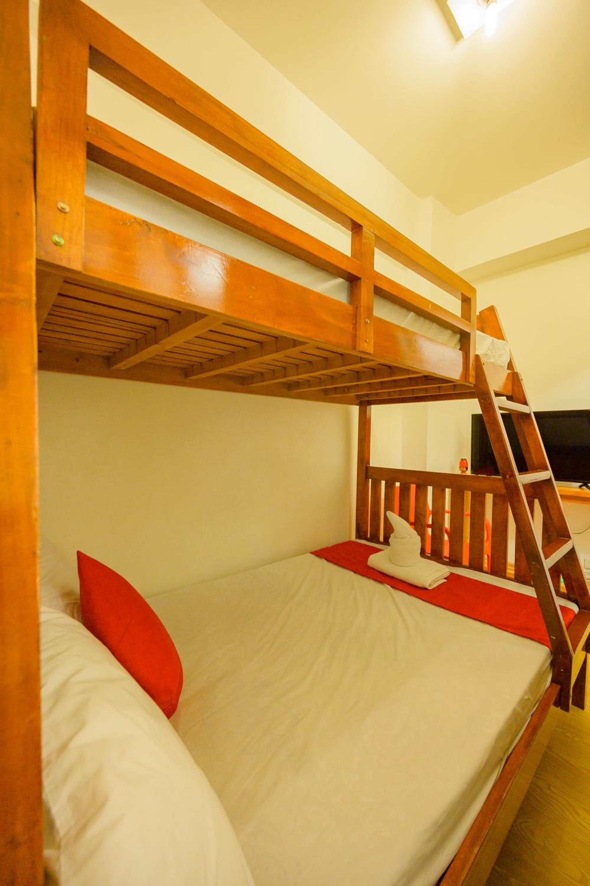 Two-Bedroom Apartment - Photo 37