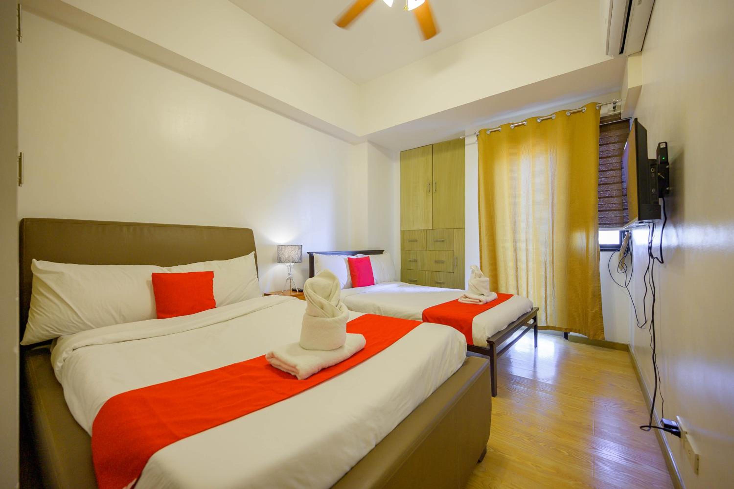 Two-Bedroom Apartment - Photo 26