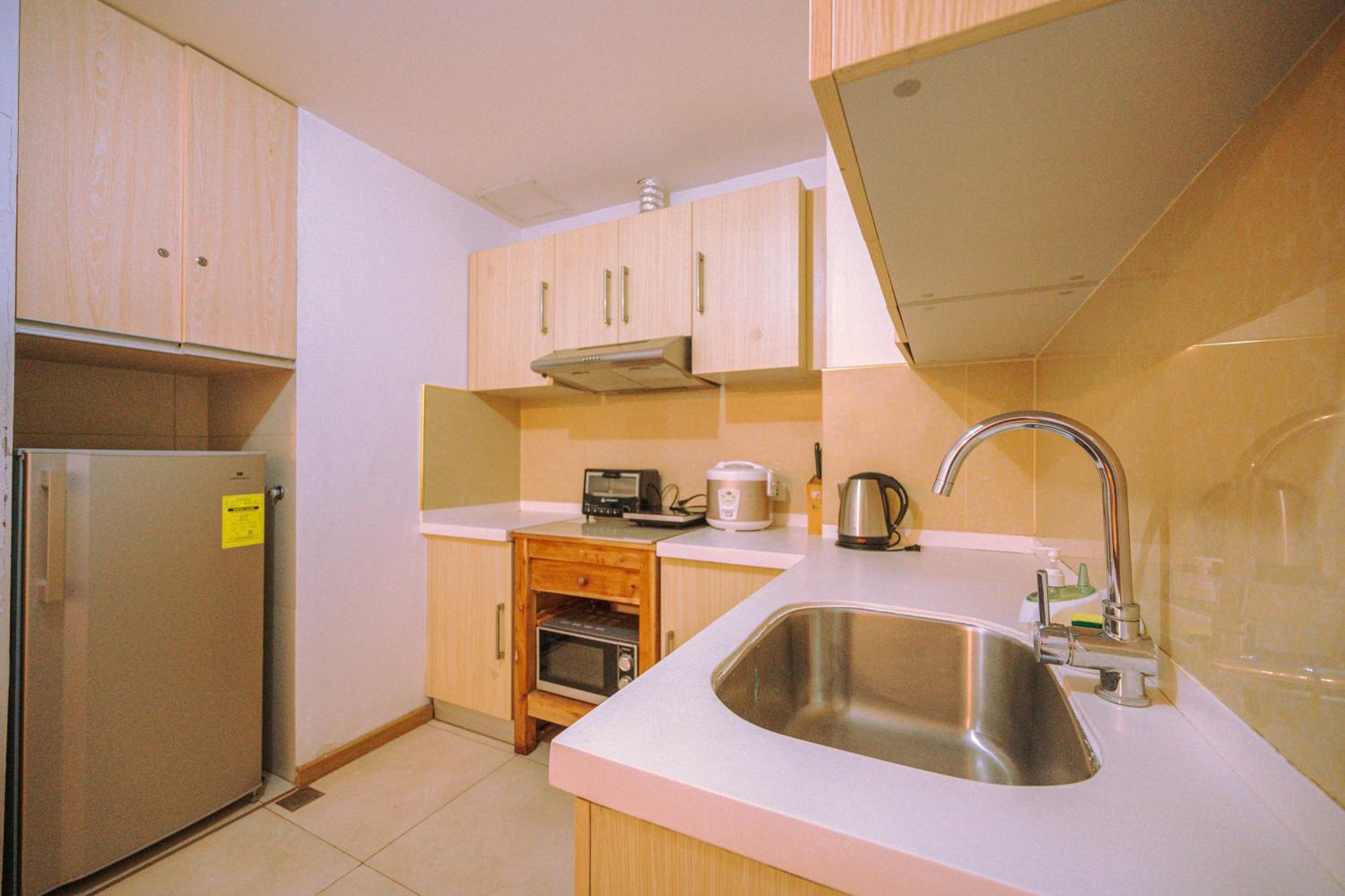 Two-Bedroom Apartment - Photo 44