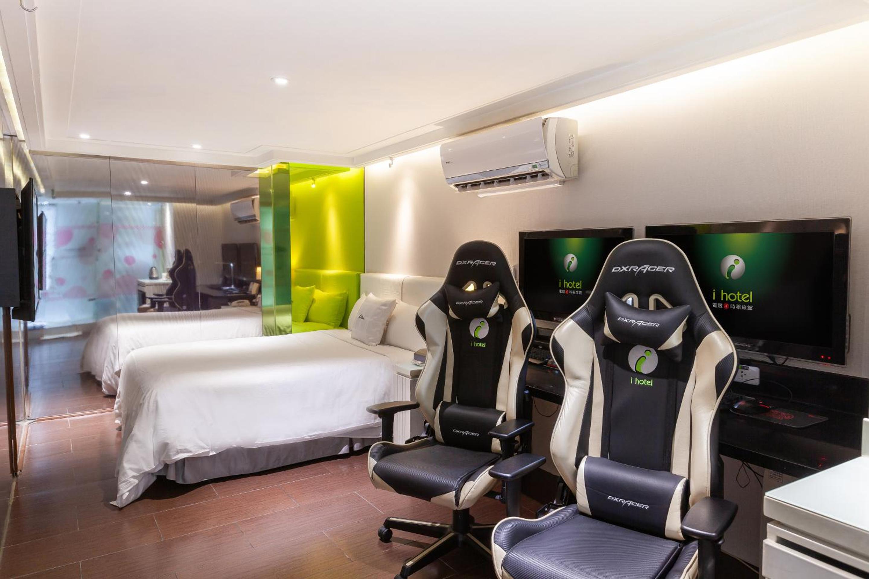 Double Room (Check-in after 18:00, Check-out before 12:00)