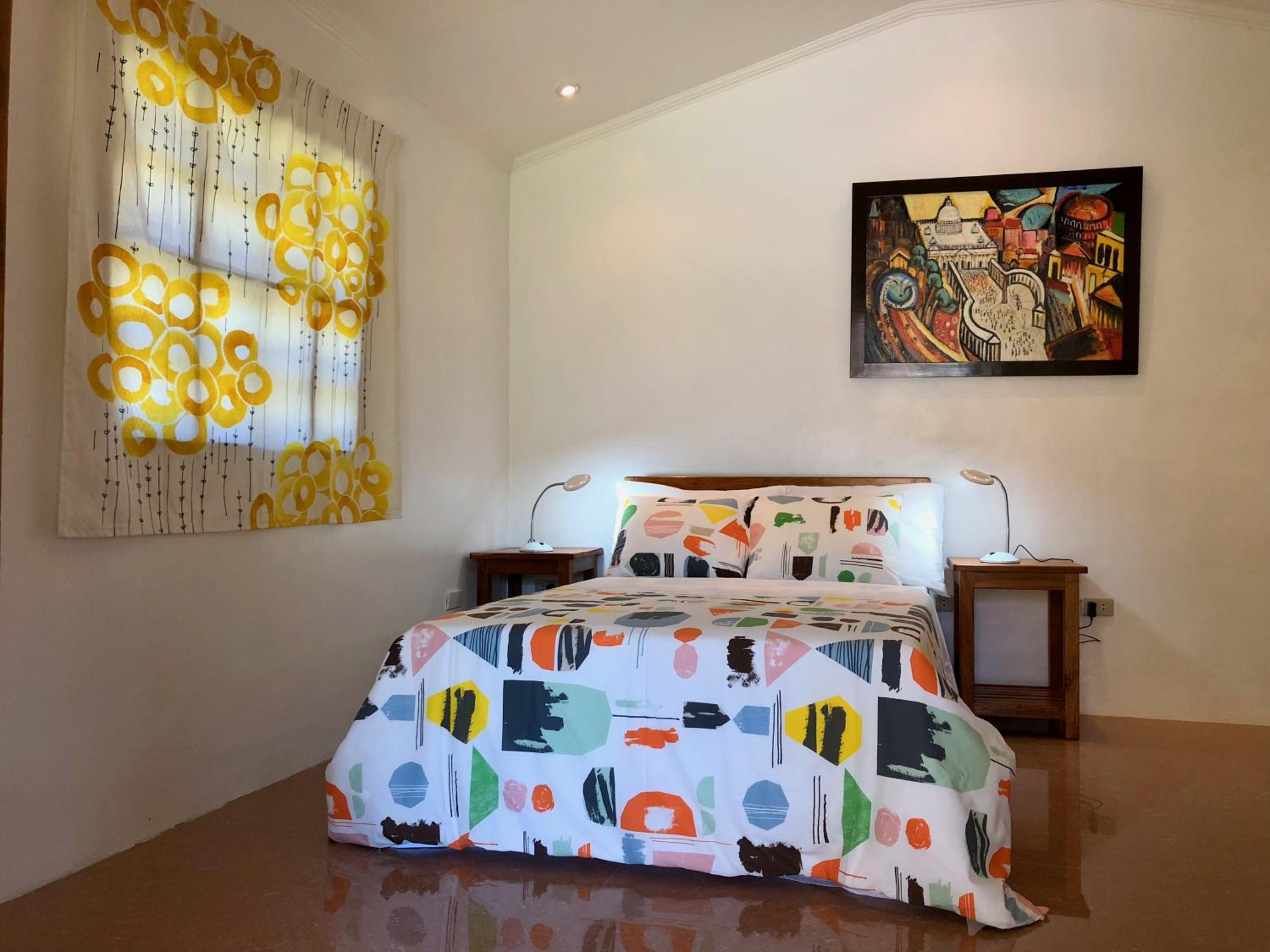 Superior Bungalow - Photo 1